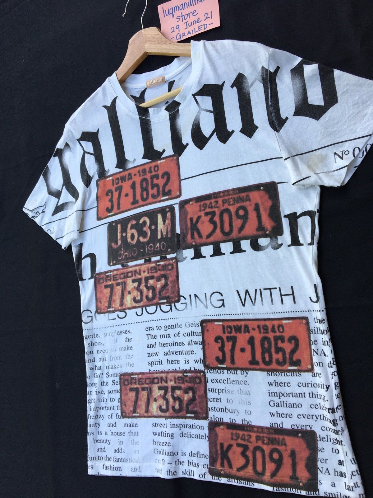 John Galliano Rare Vintage John Galliano Newspaper Tshirt Size US S / EU 44-46 / 1 - 7 Thumbnail