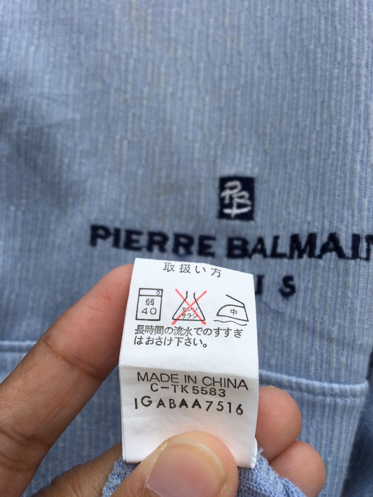 Pierre Balmain Pierre Balmain T Shirt Half Button Up Embroidery Logo Size US L / EU 52-54 / 3 - 10 Thumbnail