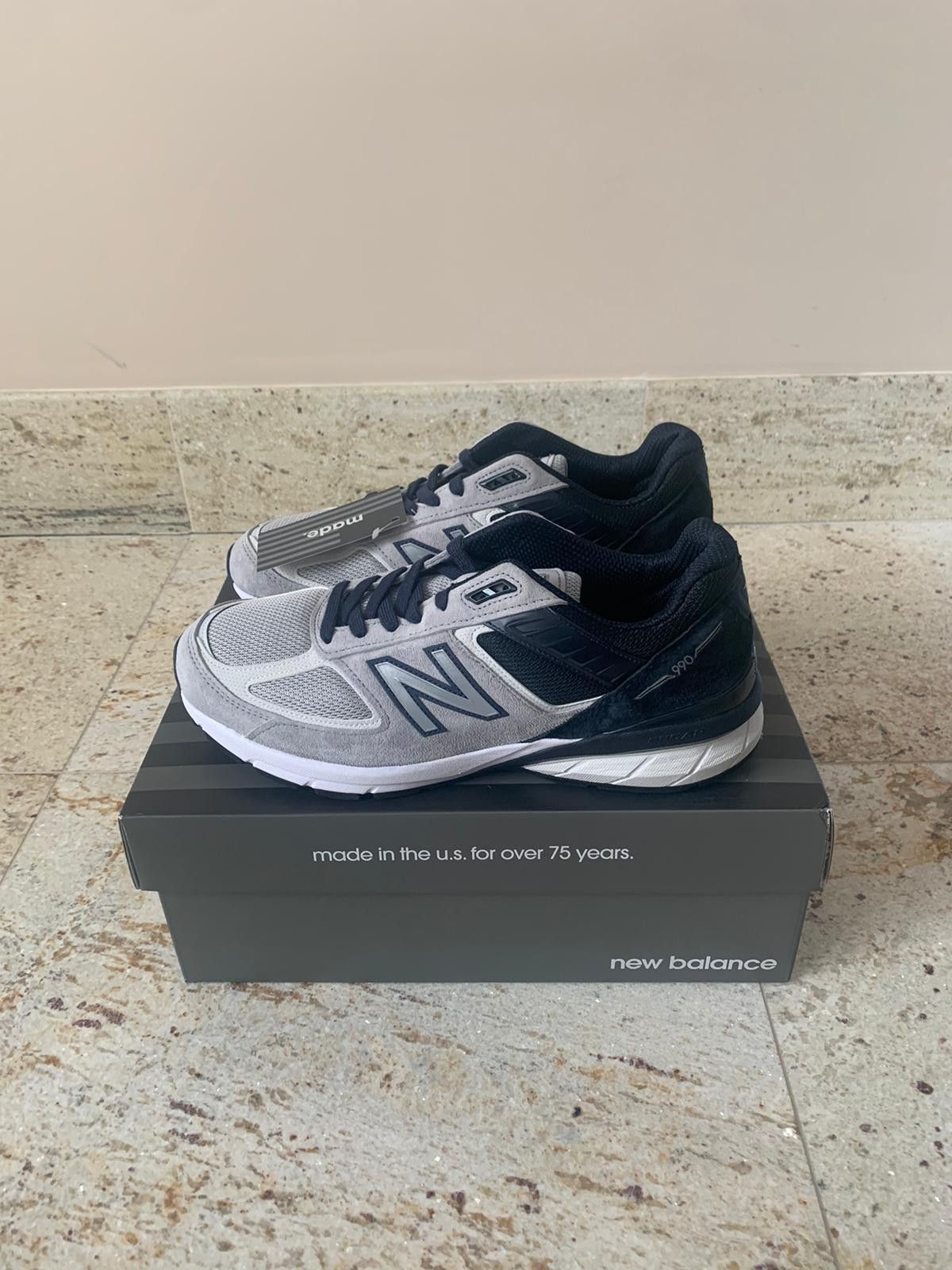 New Balance 990 v5 in Grey & Blue Size US 9.5 / EU 42-43 - 1 Thumbnail