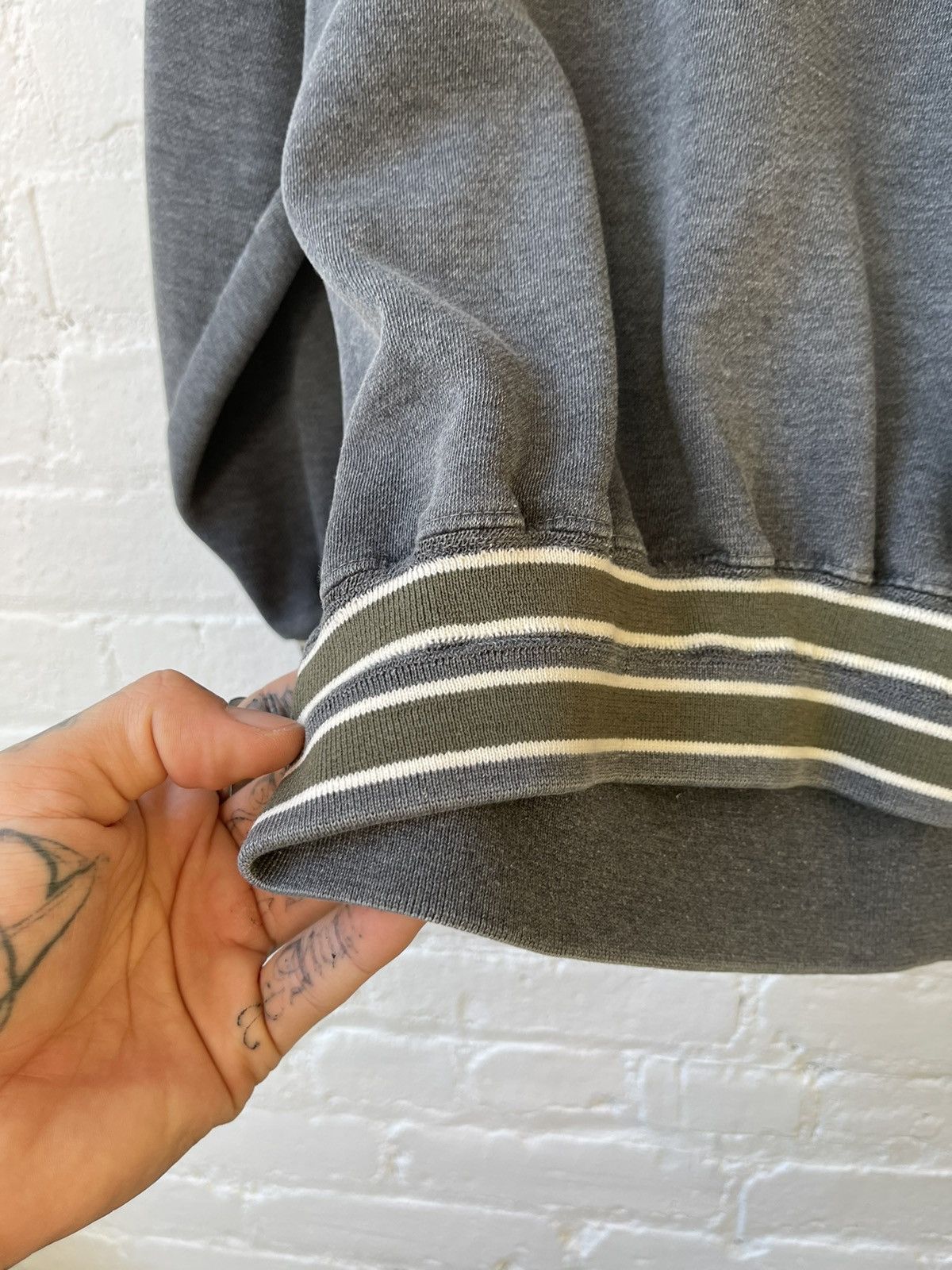 Vintage 90s BITCH SKATEBOARD BRAND CREW NECK SWEATER STRIPES Size US L / EU 52-54 / 3 - 5 Thumbnail