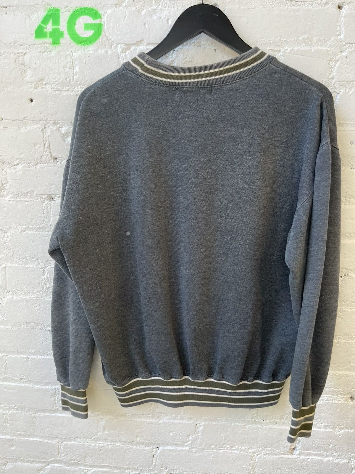 Vintage 90s BITCH SKATEBOARD BRAND CREW NECK SWEATER STRIPES Size US L / EU 52-54 / 3 - 6 Thumbnail