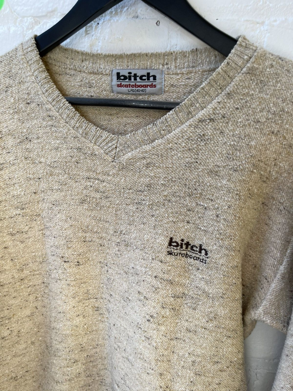 Vintage 90s BITCH SKATEBOARD BRAND TAN beige Sweater Cozy Size US L / EU 52-54 / 3 - 2 Thumbnail