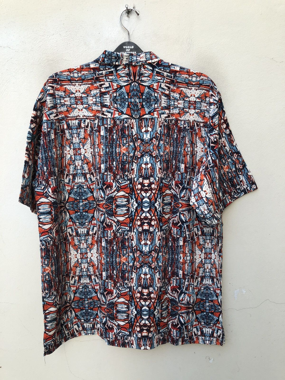 Karl Kani Vintage Karl Kani Loop Collar Abstract Hawaiian Shirt Size US L / EU 52-54 / 3 - 15 Thumbnail