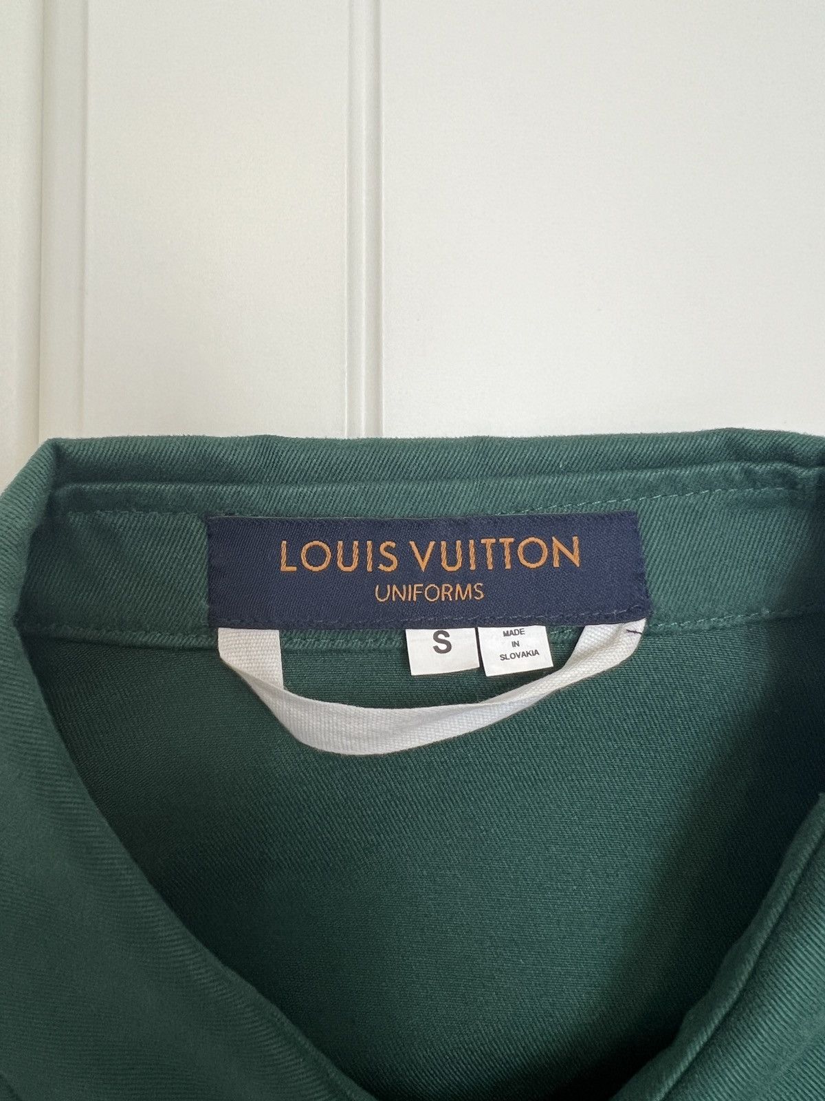 Louis Vuitton SS20 equipe uniform button up shirt w/ flower patch Size US S / EU 44-46 / 1 - 10 Thumbnail