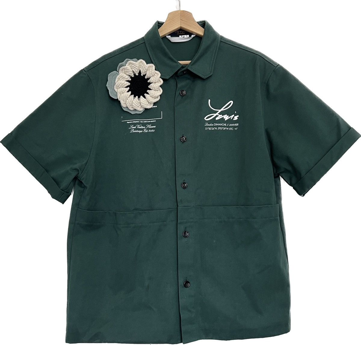 Louis Vuitton SS20 equipe uniform button up shirt w/ flower patch Size US S / EU 44-46 / 1 - 2 Thumbnail