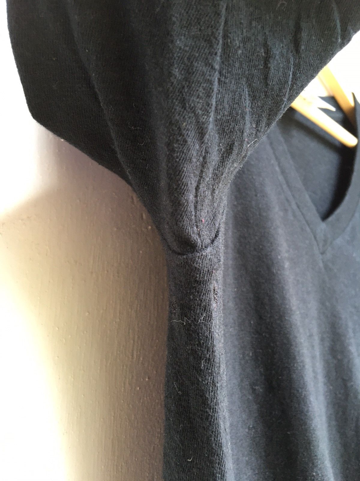 Number (N)ine Number (N)ine V Neck Mens Plain Black Tee Size US S / EU 44-46 / 1 - 12 Thumbnail