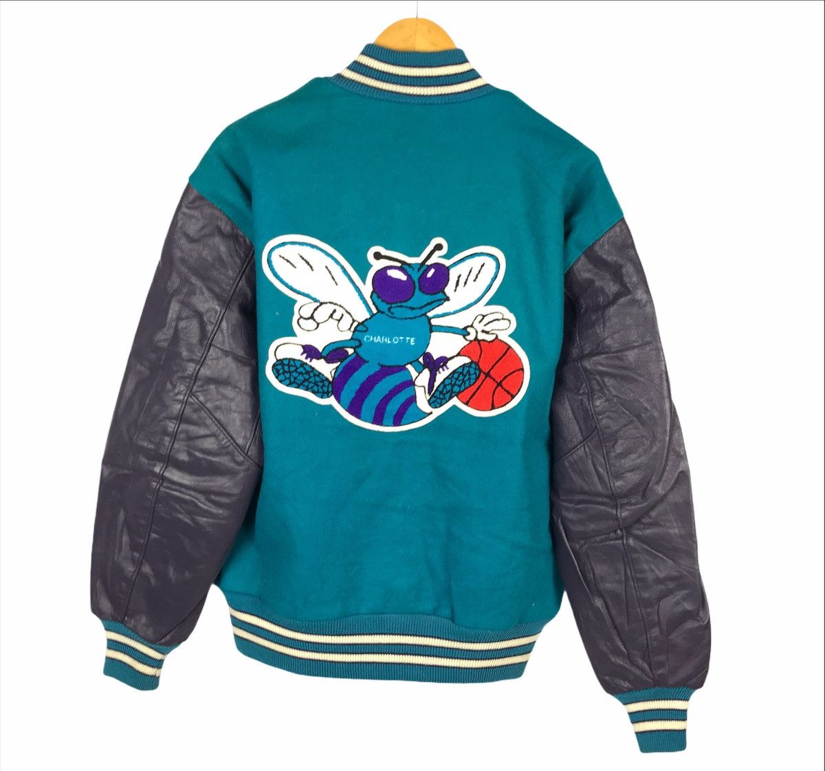 Delong Charlotte Hornets Delong Size US M / EU 48-50 / 2 - 1 Thumbnail