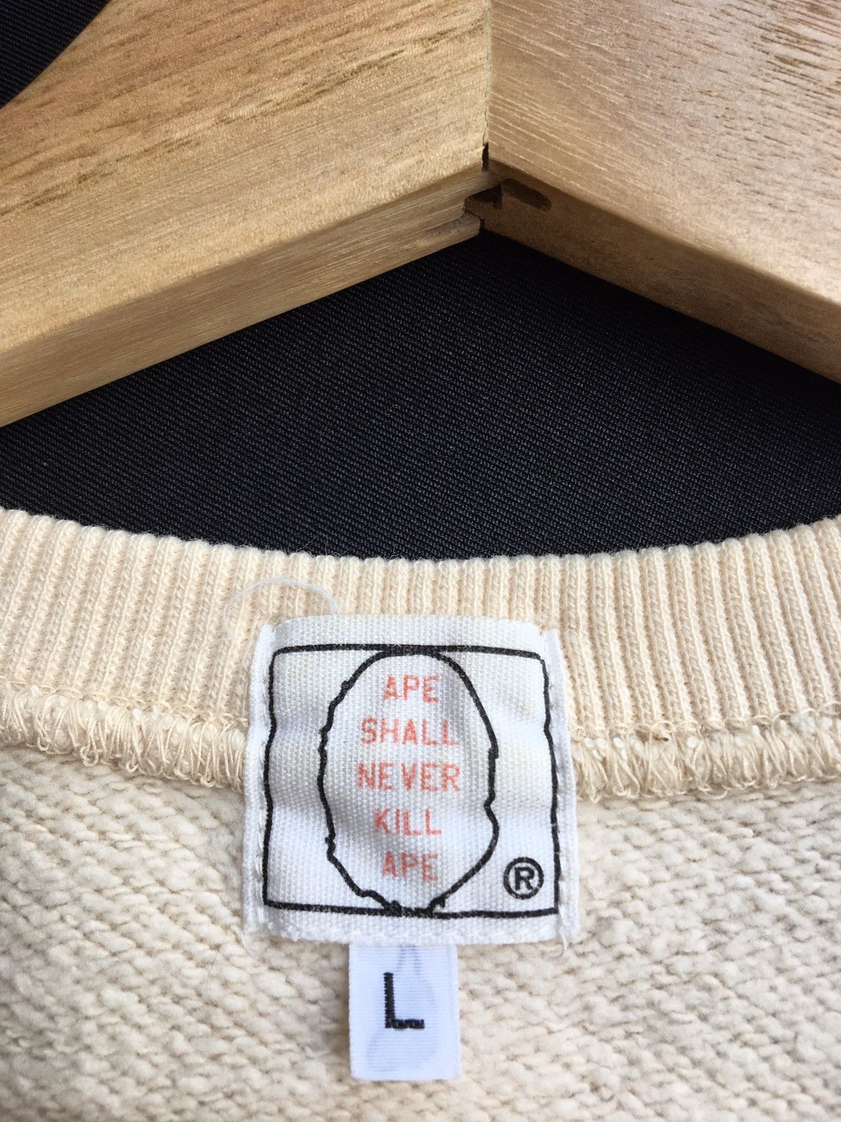 Bape Ape General Crewneck Size US L / EU 52-54 / 3 - 14 Thumbnail