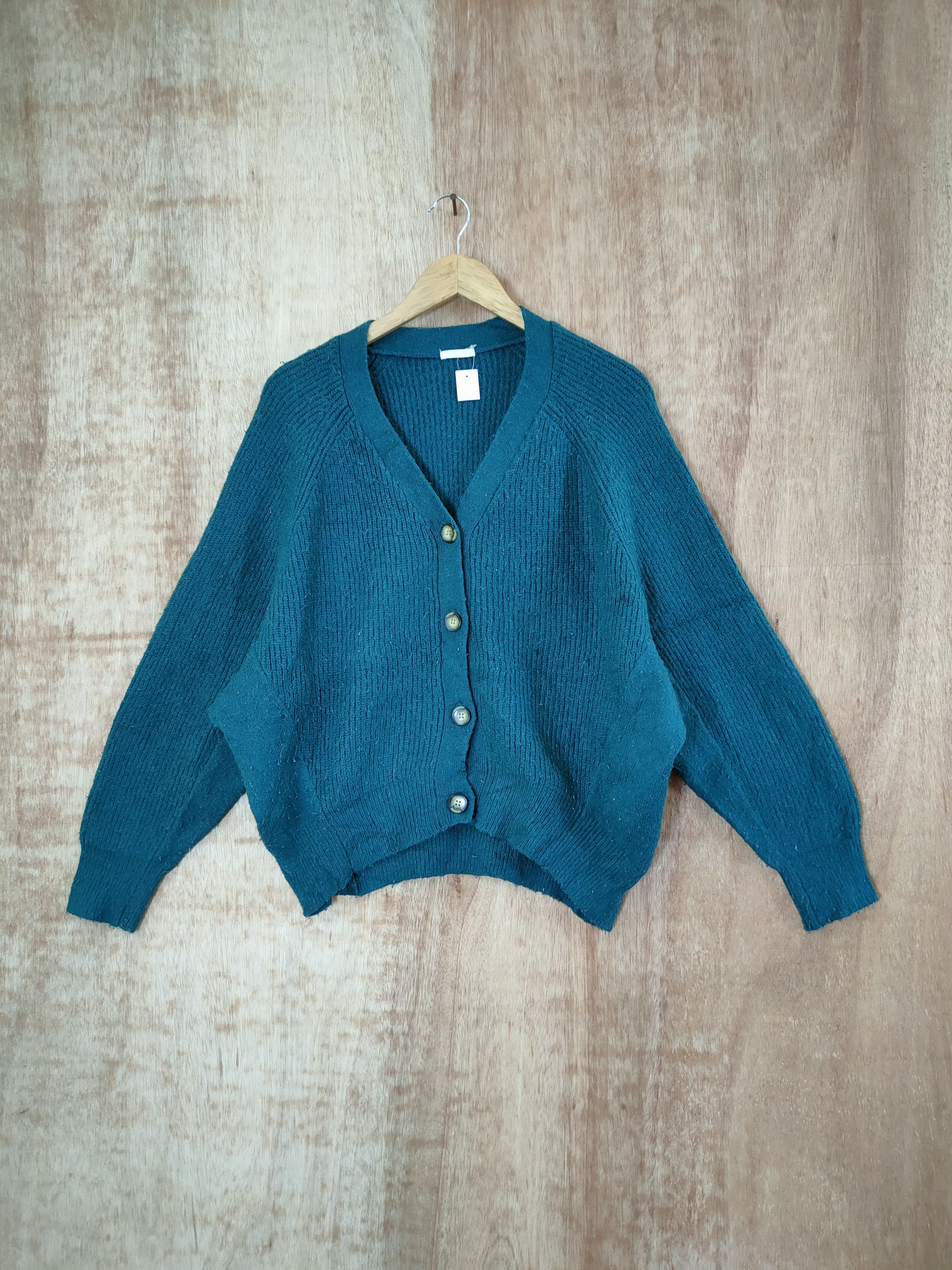 image of Aran Isles Knitwear x Cardigan Dl Japan Knitwear Vintage Cardigan Streetwear 46-599 in Blue Green (