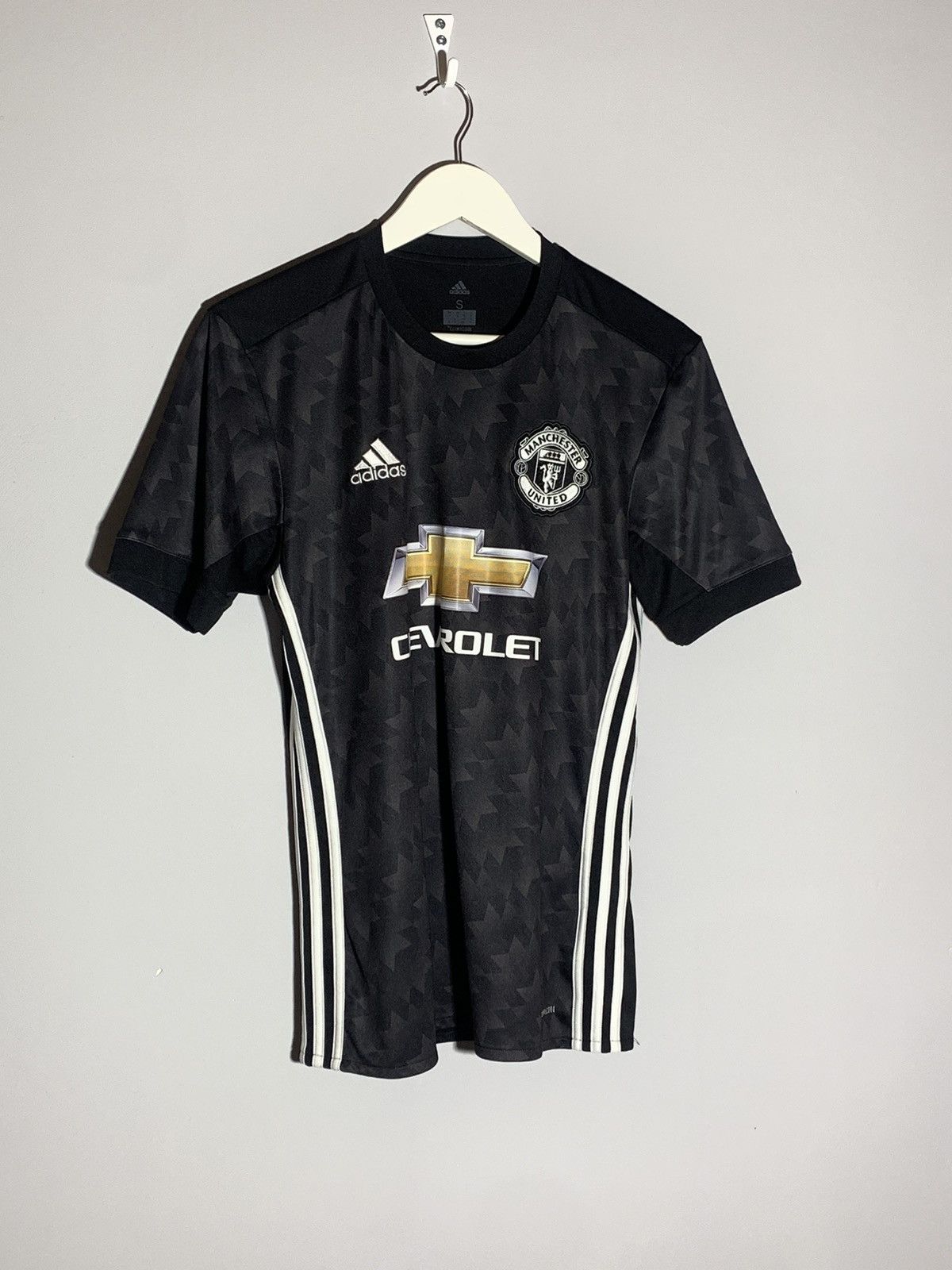 Adidas Manchester United Adidas 2017/18 Away Football Shirt Size US S / EU 44-46 / 1 - 2 Thumbnail