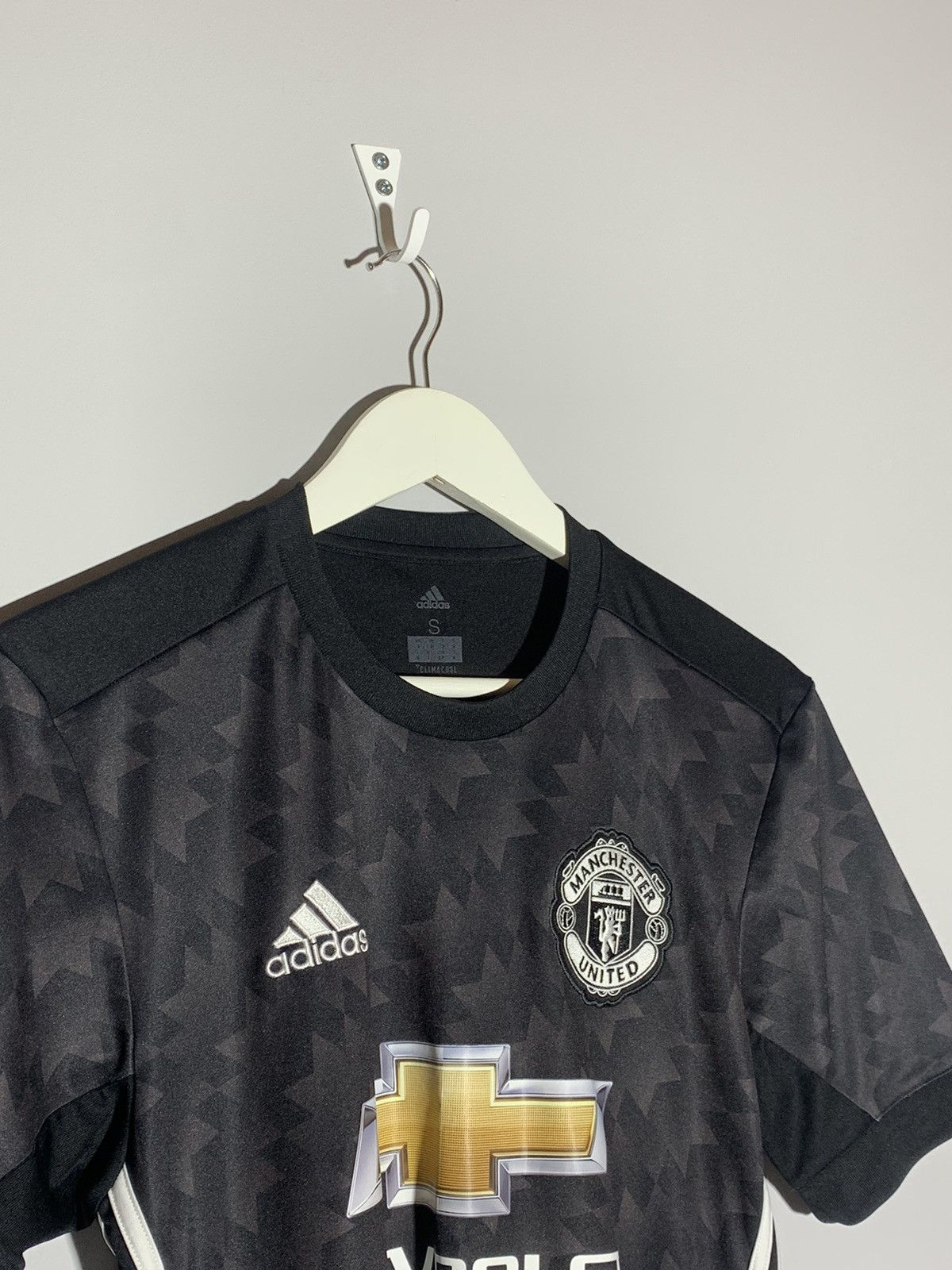 Adidas Manchester United Adidas 2017/18 Away Football Shirt Size US S / EU 44-46 / 1 - 3 Thumbnail