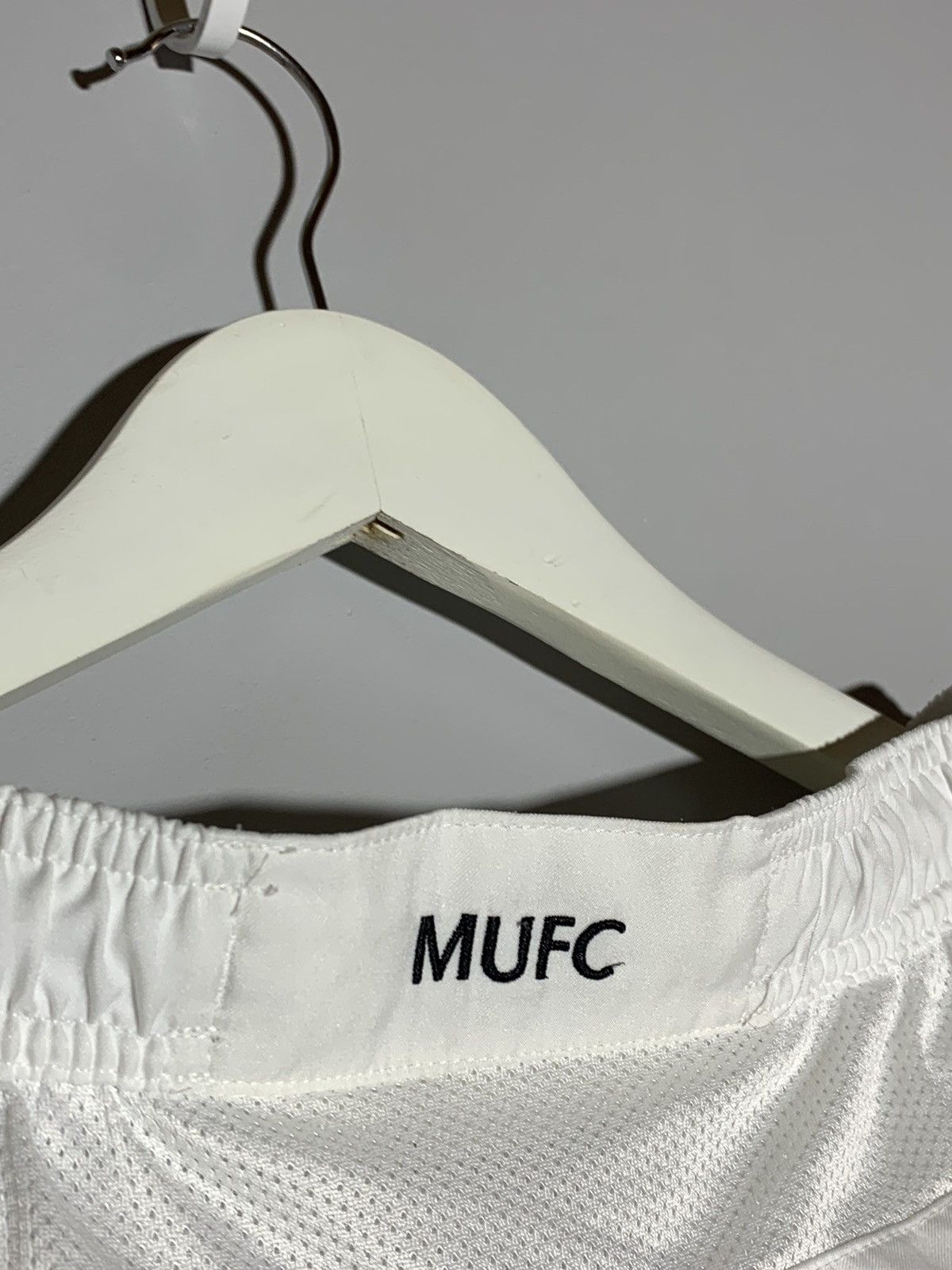 Adidas × Nike Manchester United Shorts Y2k Streetwear Nike Soccer Jersey Size US 36 / EU 52 - 7 Thumbnail