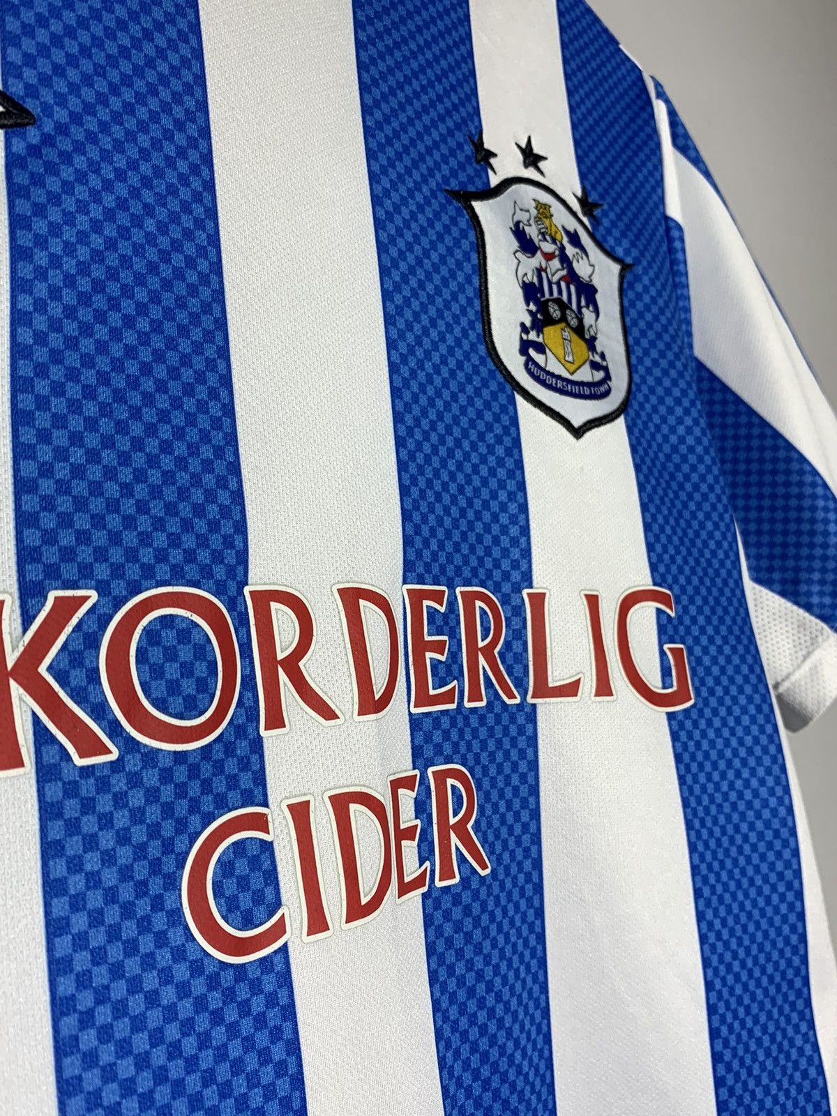 Umbro #8 Richards Huddersfield Town Umbro 2012/13 Football Shirt Size US S / EU 44-46 / 1 - 6 Thumbnail