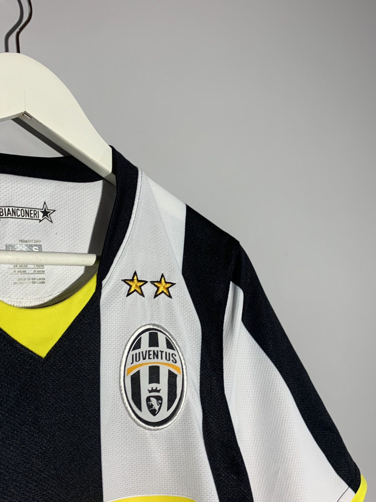 Nike Juventus Nike Home 2008/09 Vintage Y2k Football Shirt Size US S / EU 44-46 / 1 - 4 Thumbnail