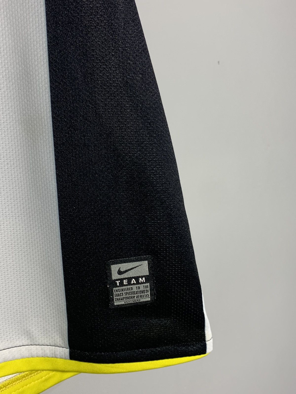 Nike Juventus Nike Home 2008/09 Vintage Y2k Football Shirt Size US S / EU 44-46 / 1 - 6 Thumbnail