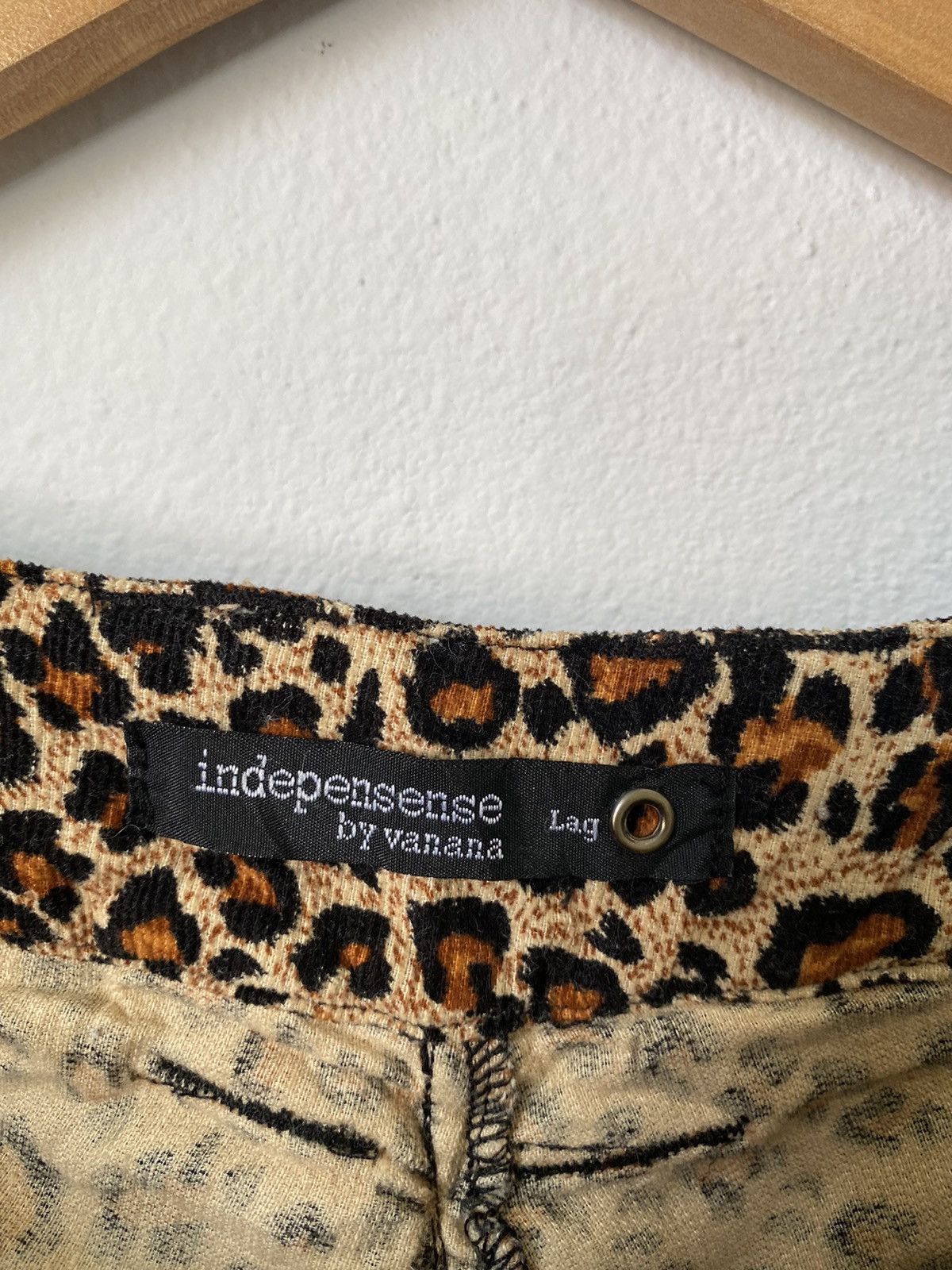 Beauty Beast japanese brand x leopard camo shorts Size US 32 / EU 48 - 6 Thumbnail