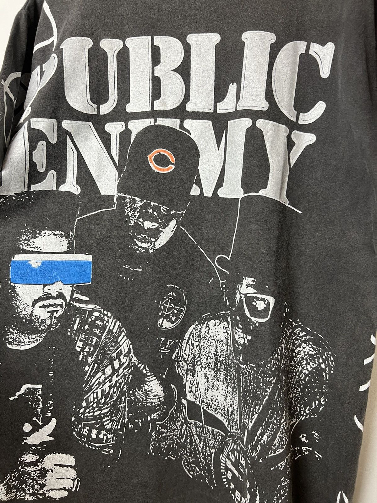Band Tees Rare Vintage 90s Public Enemy All Over Print Rap Band Tee Size US L / EU 52-54 / 3 - 8 Thumbnail