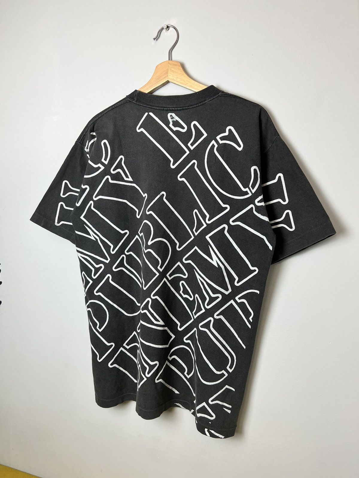 Band Tees Rare Vintage 90s Public Enemy All Over Print Rap Band Tee Size US L / EU 52-54 / 3 - 4 Thumbnail