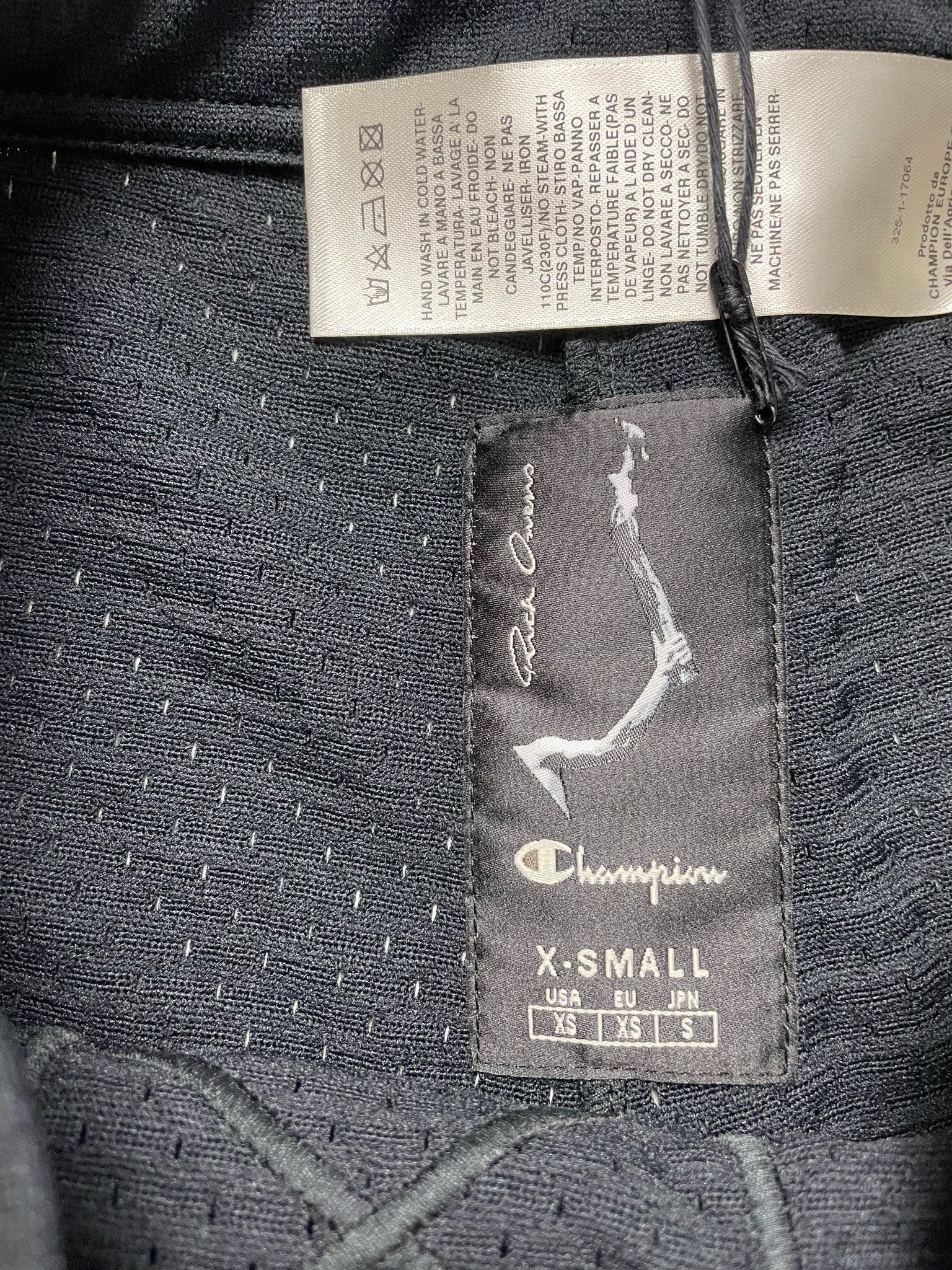 Champion × Rick Owens Rick Owens x Champion Mesh Embroidered Star Logo Shorts Size US 28 / EU 44 - 13 Thumbnail