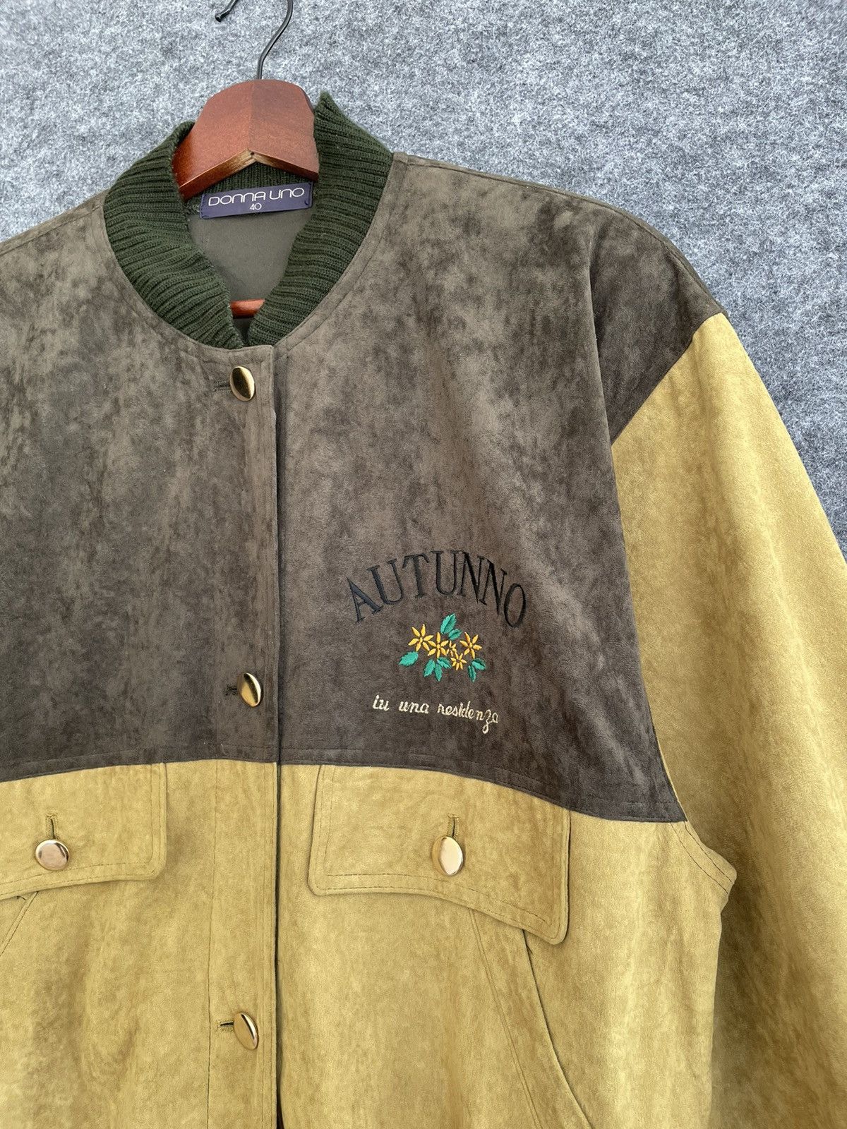 Japanese Brand × Vintage VINTAGE DONNA UNO AUTUNNO VELVET JACKET Size US L / EU 52-54 / 3 - 6 Thumbnail