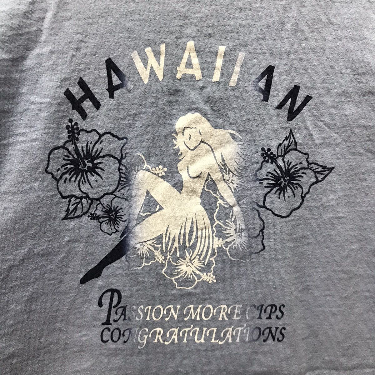Vintage Vintage Hawaii Crew Neck Big Hula Girl Hawaii Aloha Hawaii Size US S / EU 44-46 / 1 - 4 Thumbnail