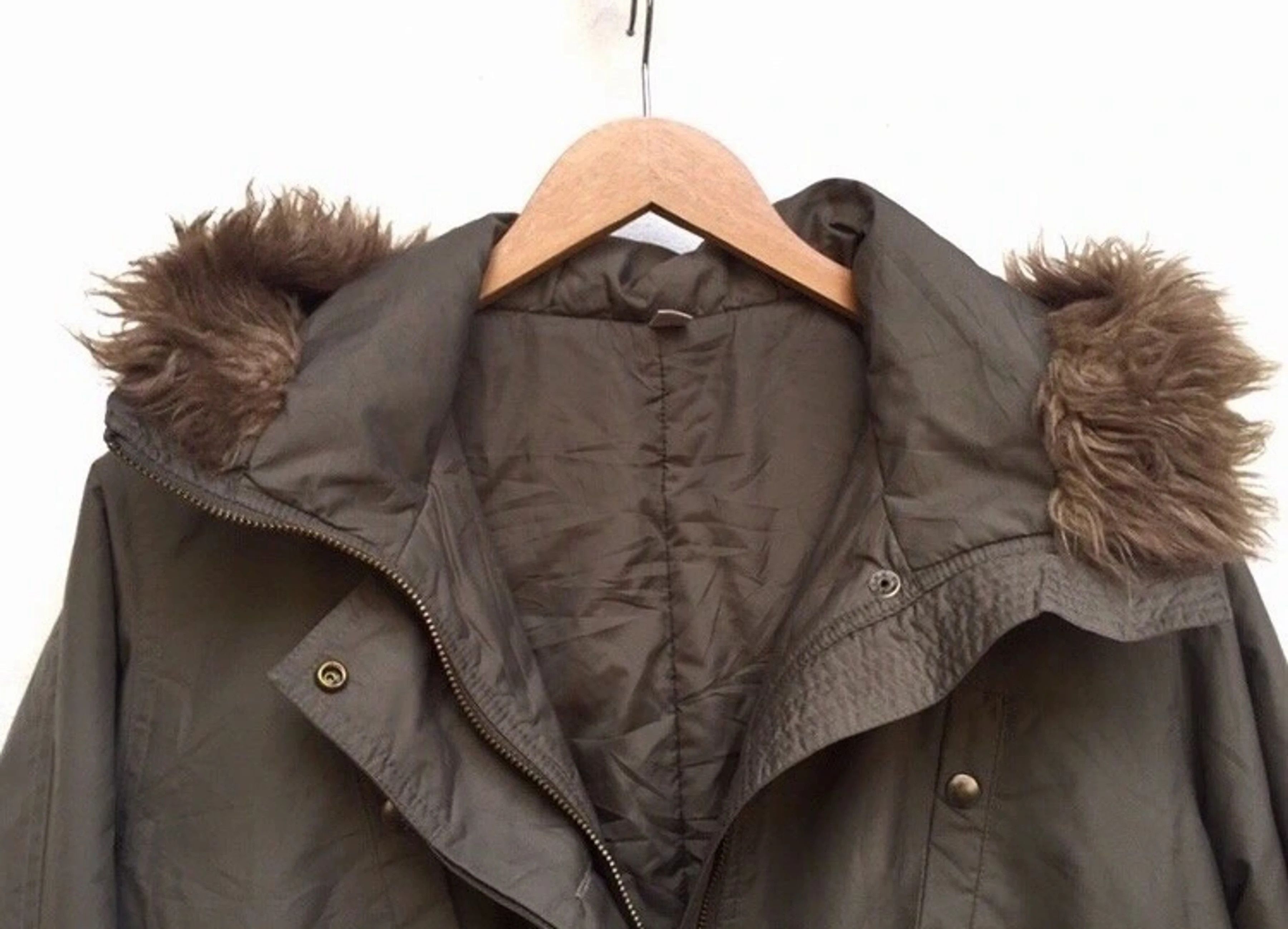 Uniqlo Uniqlo WindbreakerJacket With Hoodies Size US M / EU 48-50 / 2 - 3 Thumbnail