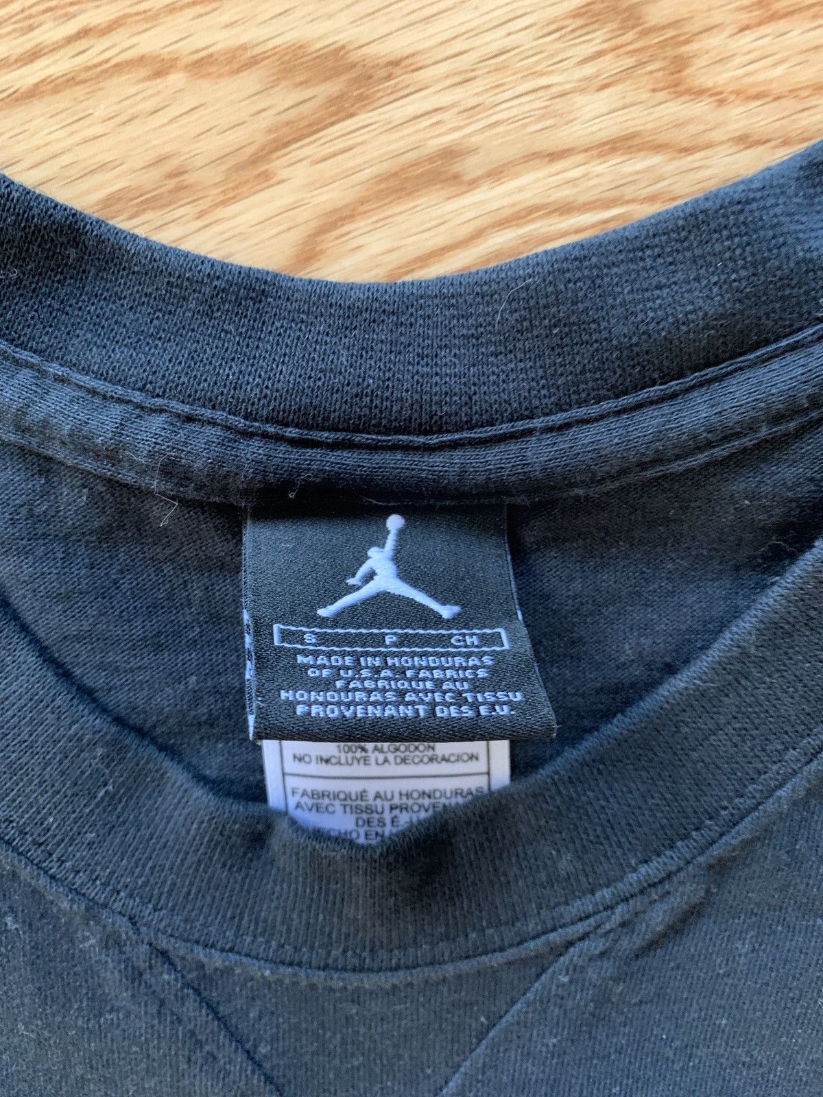 Jordan Brand Rare banned Jordan t shirt size small Size US S / EU 44-46 / 1 - 4 Thumbnail
