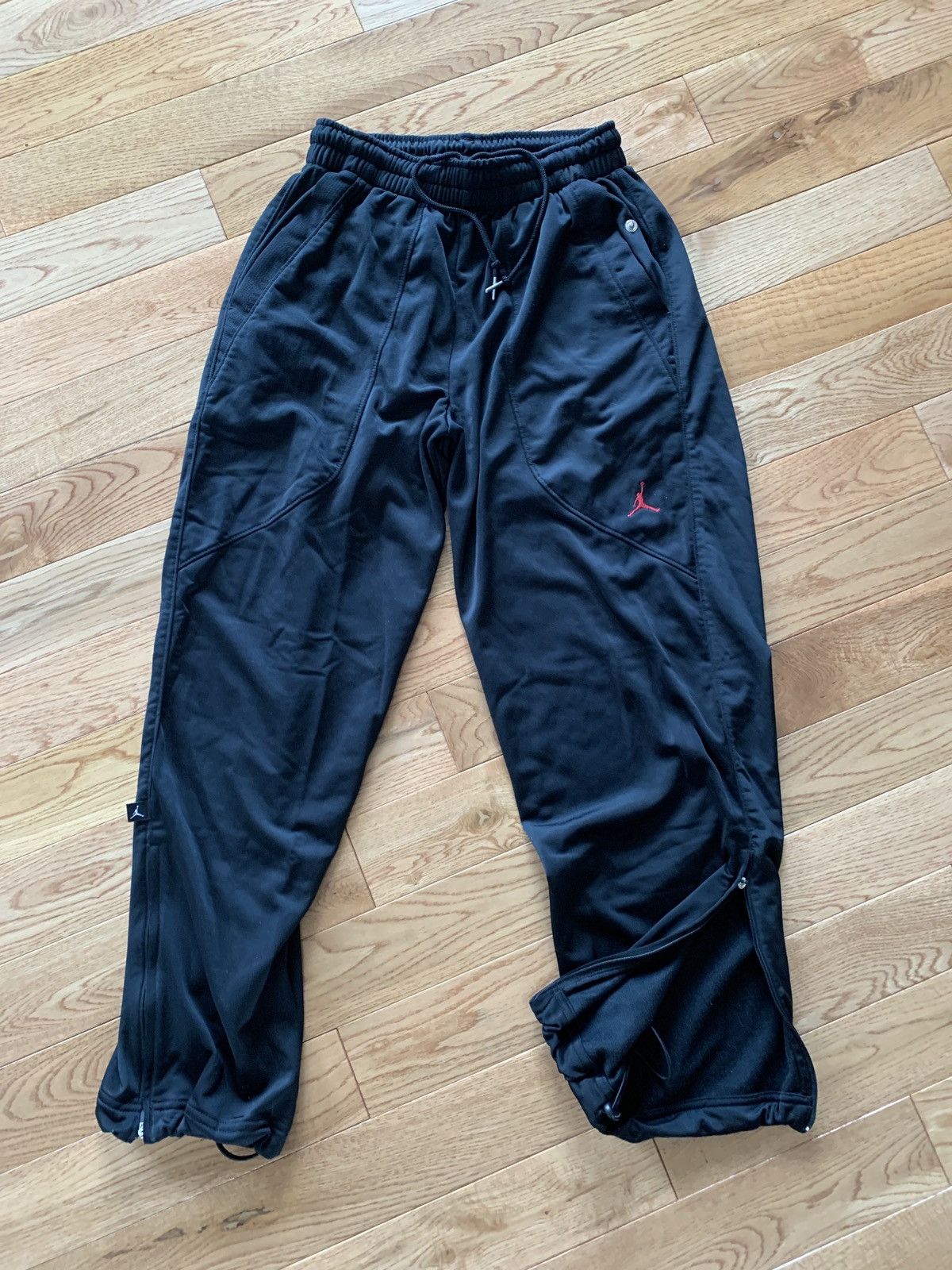 Jordan Brand Jordan sweatpants Size US 31 - 1 Thumbnail