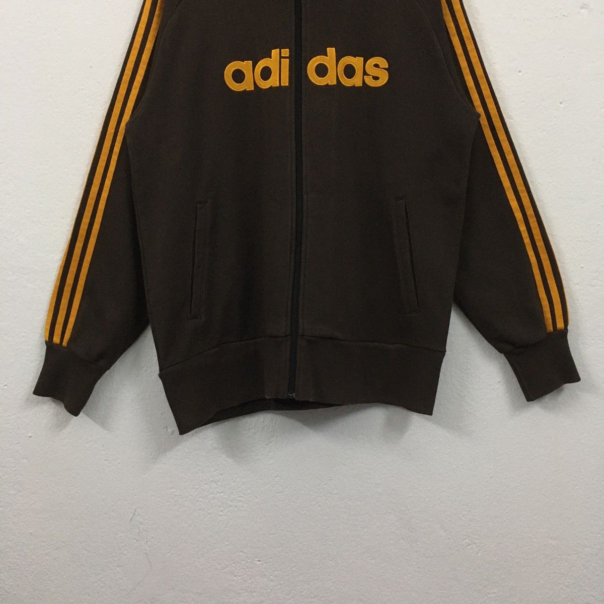 Adidas Adidas Big Spellout Embroidery Sweater Size US M / EU 48-50 / 2 - 7 Thumbnail