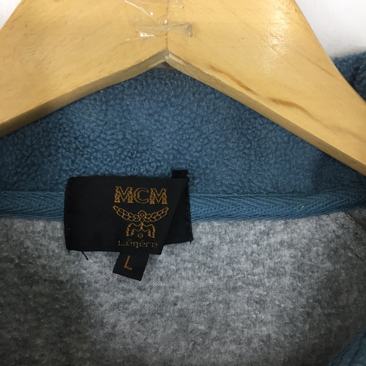 MCM Rare design MCM small logo embroidery sweatshirt design Size US L / EU 52-54 / 3 - 3 Thumbnail