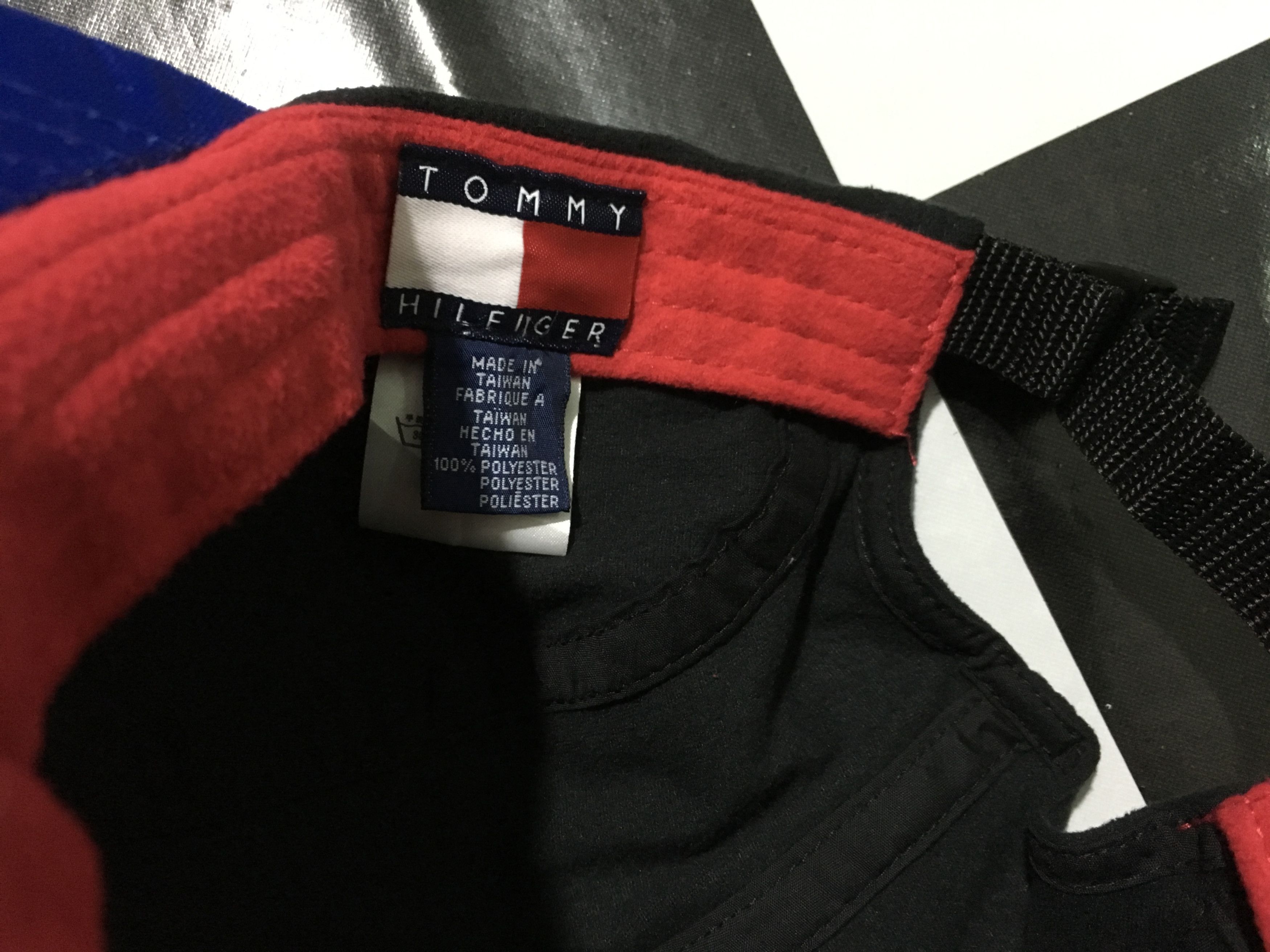 Tommy Hilfiger × Vintage Vintage Tommy hilfiger Cap Flag Logo Sailing Gear Two Tone Size ONE SIZE - 4 Thumbnail