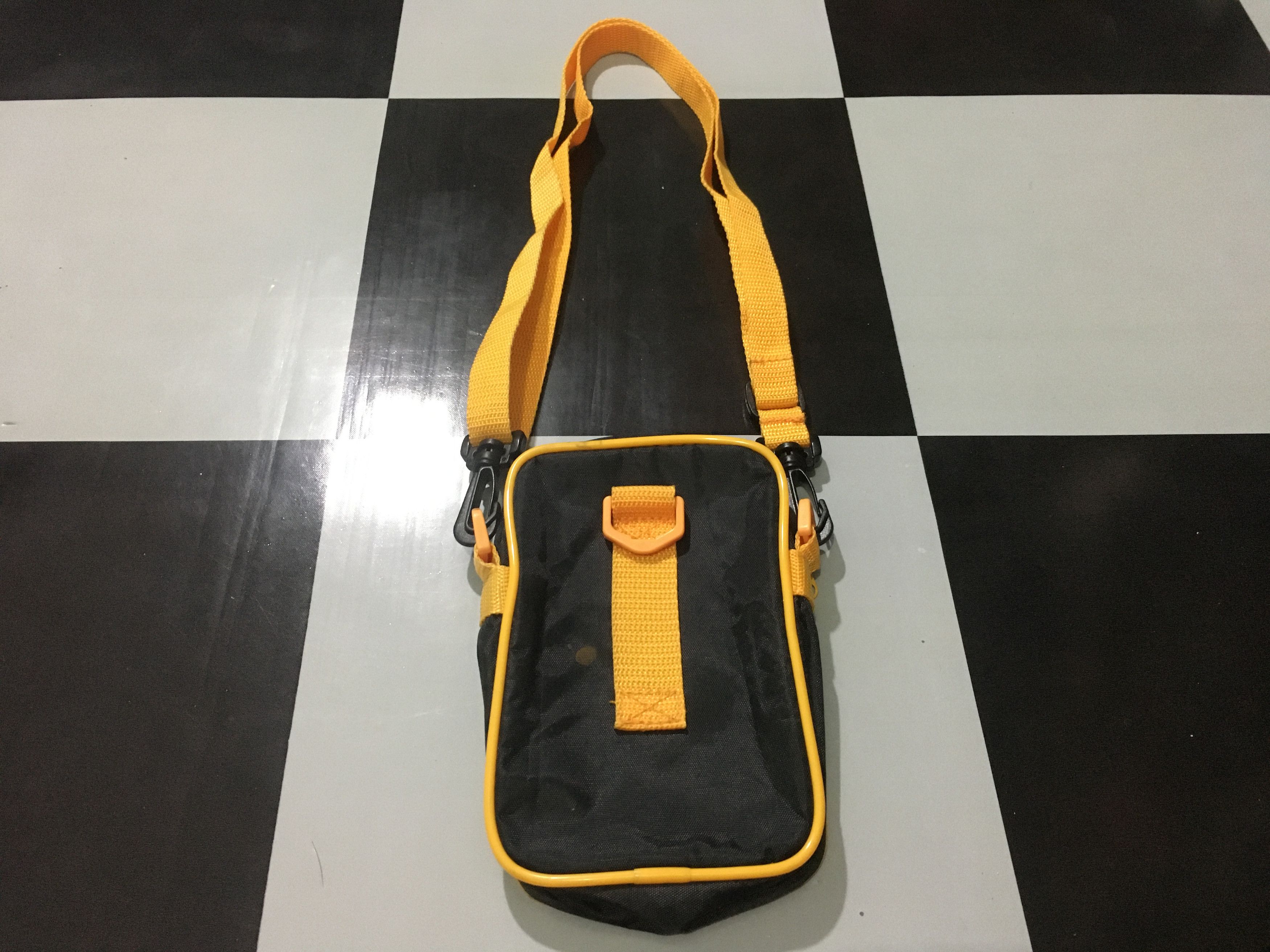 Anime × Cartoon Network × Japanese Brand Dragon Ball Z Small Crossbody Bag Size ONE SIZE - 3 Thumbnail