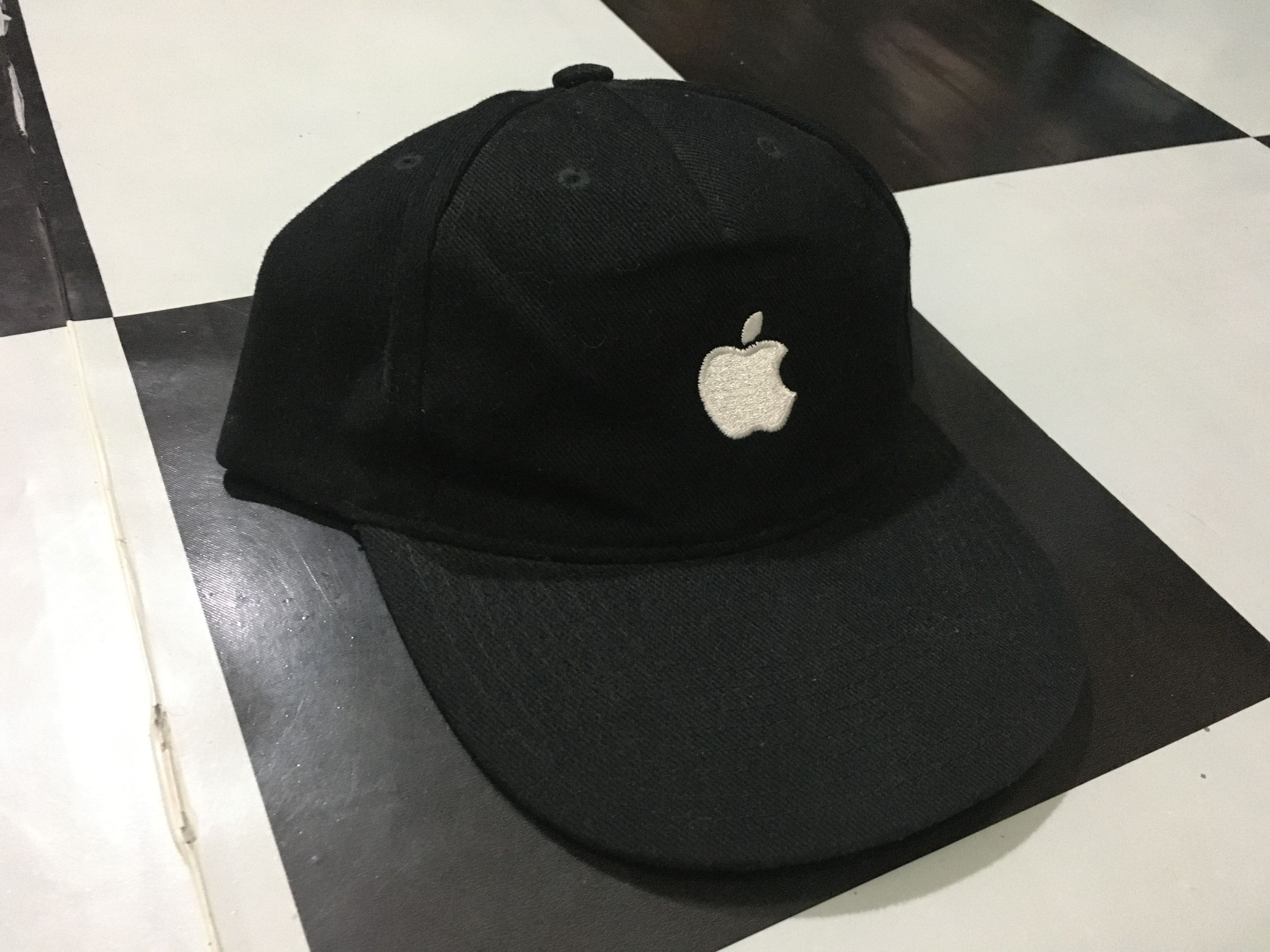 Apple × Mackintosh Vintage Apple Cap Embroidered Logo Size ONE SIZE - 2 Thumbnail