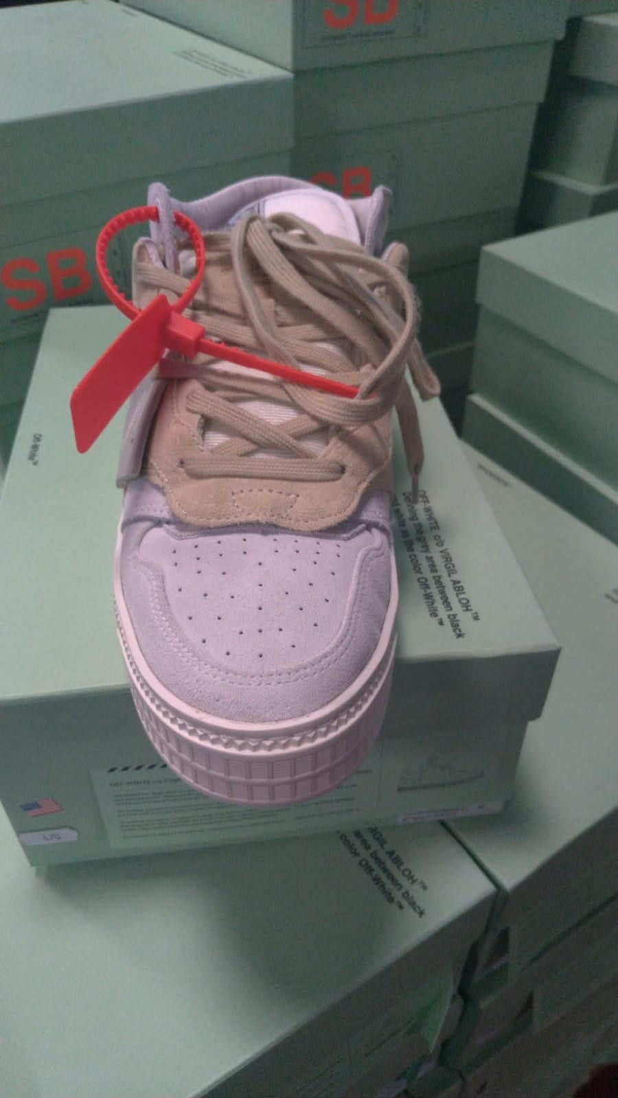 Off-White Low Top Sneakers in White Size US 12 / EU 45 - 2 Thumbnail
