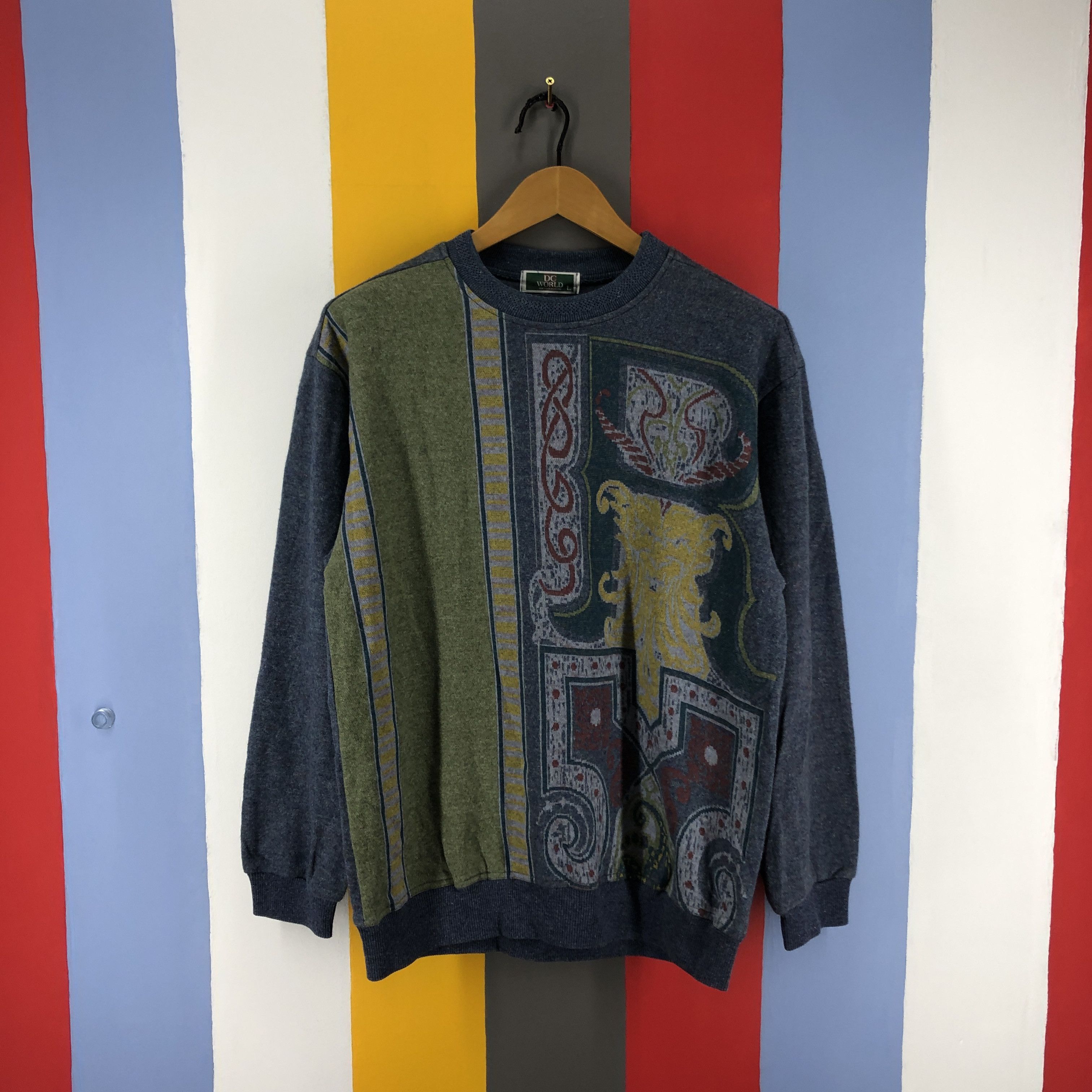 DC DC WORLD Art Design Crew Neck Sweatshirt #0802/Y Size US M / EU 48-50 / 2 - 1 Thumbnail