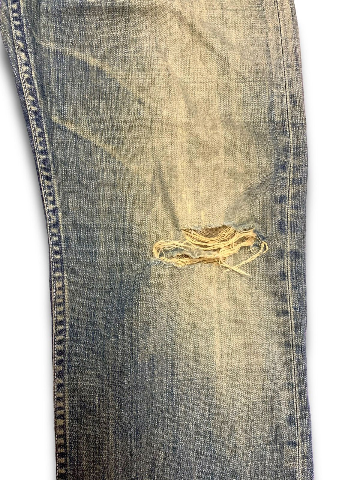 Levi's × Vintage Crazy Vintage Levis Distressed 504 Size US 29 - 3 Thumbnail