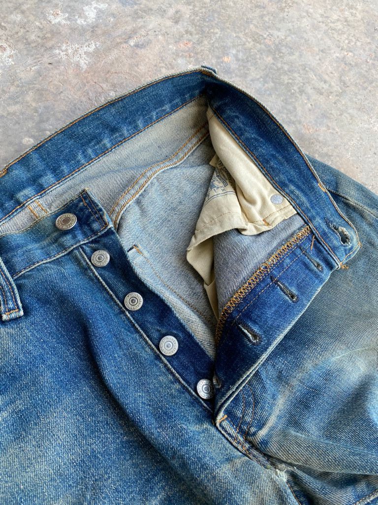 Levi's × Levi's Vintage Clothing Levis 501 Vintage big E Redline Dirty Distressed Denim Size US 29 - 13 Thumbnail