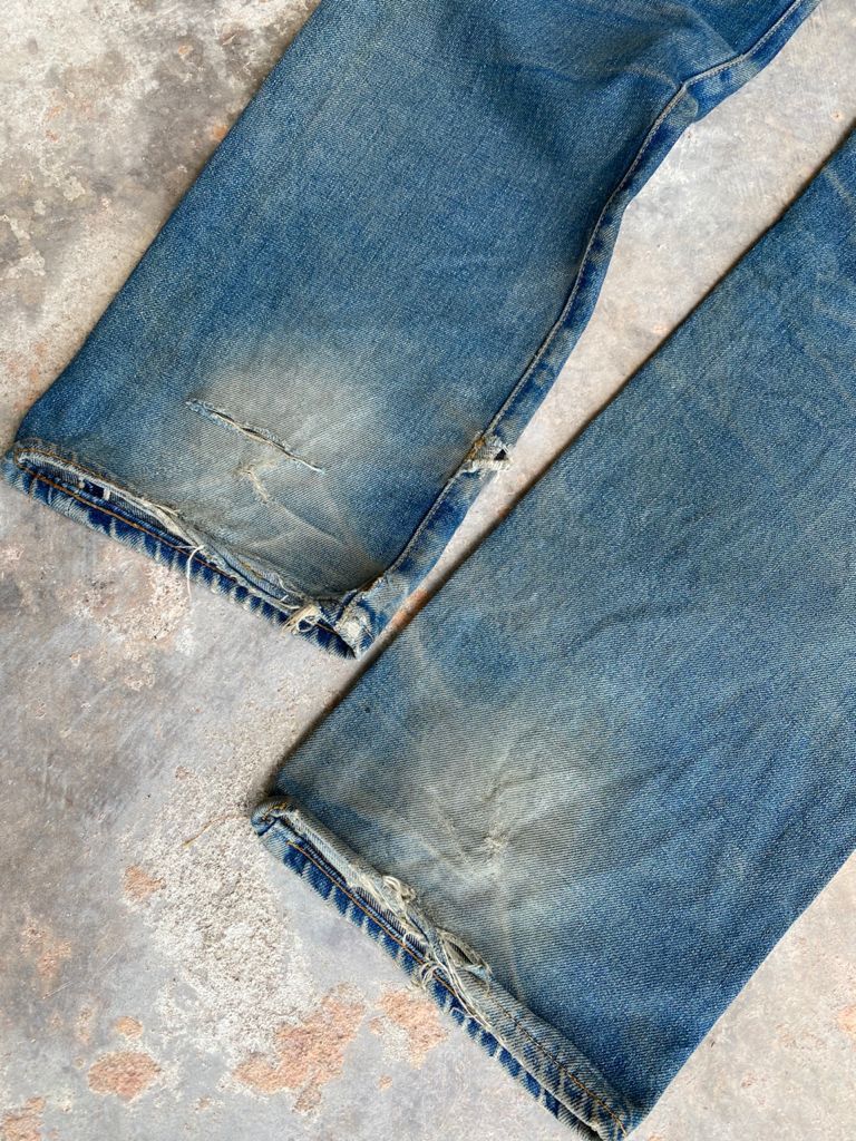 Levi's × Levi's Vintage Clothing Levis 501 Vintage big E Redline Dirty Distressed Denim Size US 29 - 25 Thumbnail