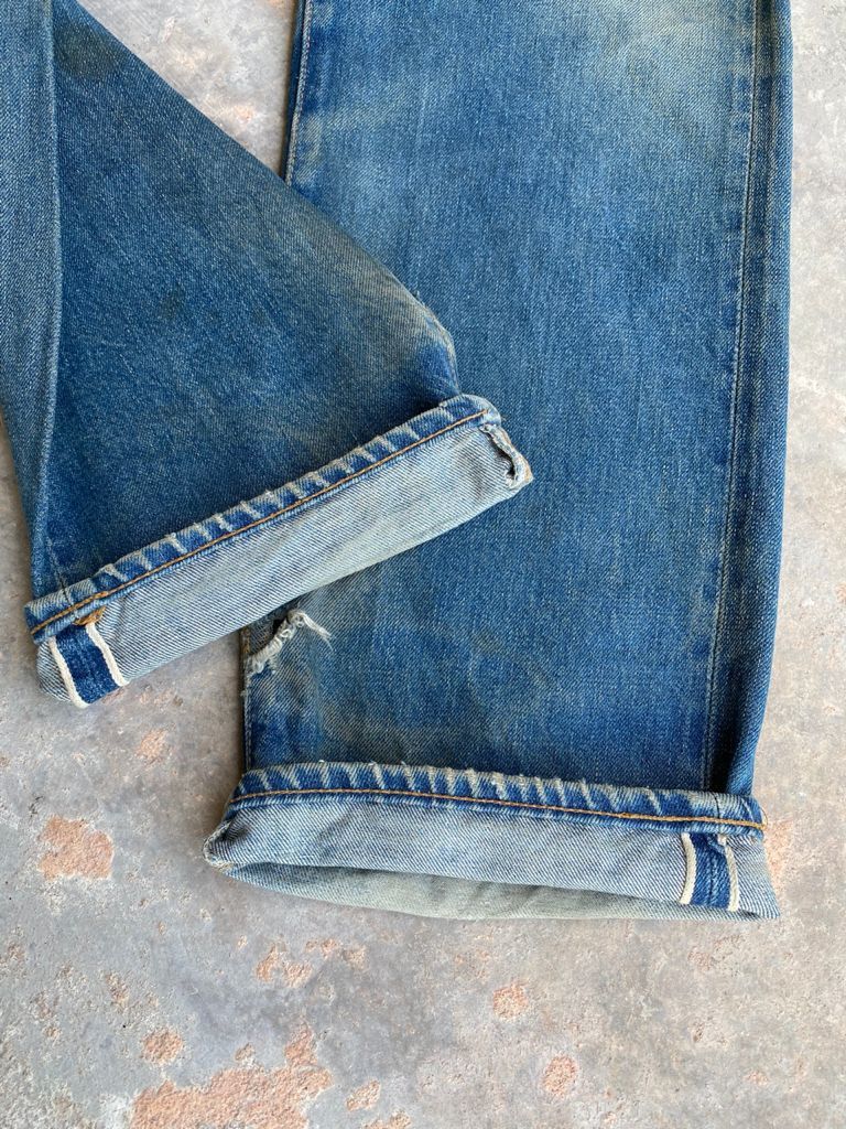 Levi's × Levi's Vintage Clothing Levis 501 Vintage big E Redline Dirty Distressed Denim Size US 29 - 12 Thumbnail