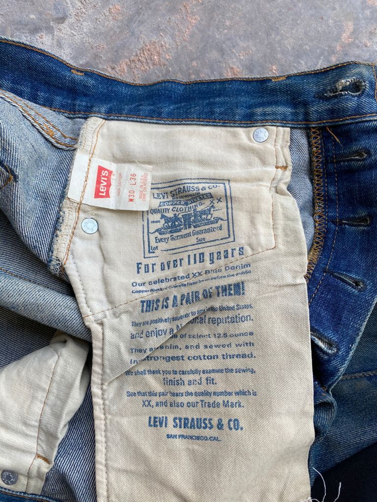 Levi's × Levi's Vintage Clothing Levis 501 Vintage big E Redline Dirty Distressed Denim Size US 29 - 16 Thumbnail