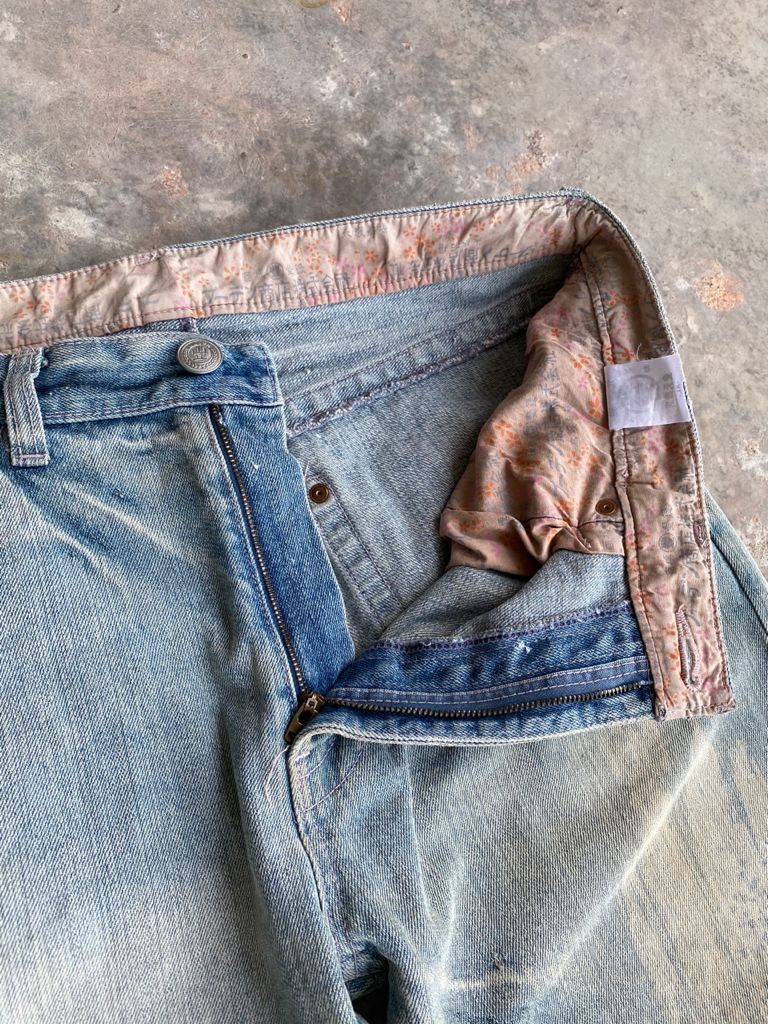 Japanese Brand RARE🔥Vintage Japanese Printed Jeans Light Wash Distressed Size US 36 / EU 52 - 9 Thumbnail