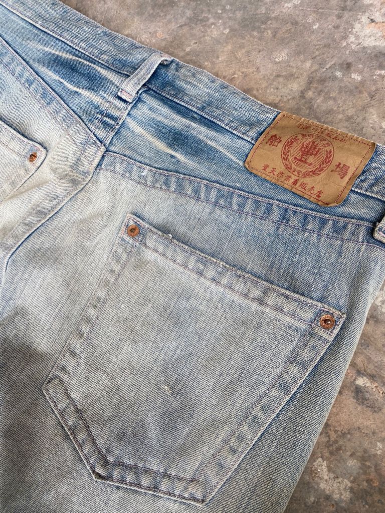 Japanese Brand RARE🔥Vintage Japanese Printed Jeans Light Wash Distressed Size US 36 / EU 52 - 16 Thumbnail
