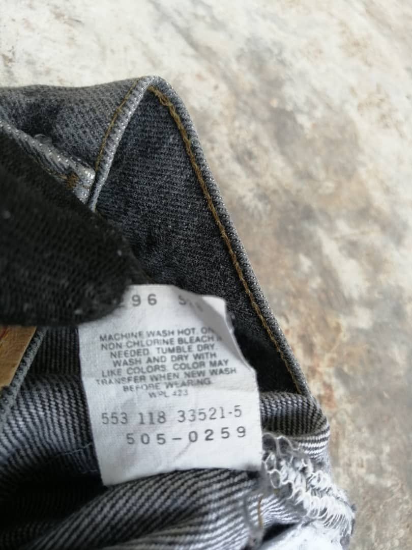 Levi's RARE🔥90's Light Black Wash Vintage Levi's 505 Jeans 29x30 Size US 29 - 10 Thumbnail