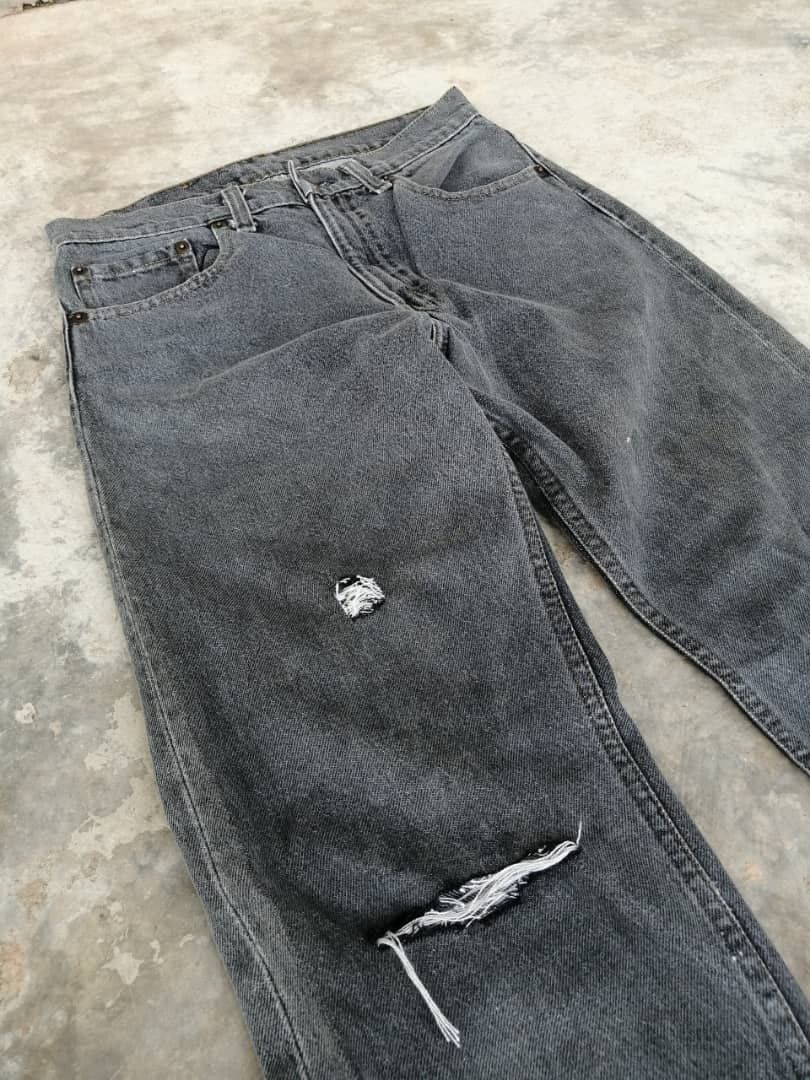 Levi's RARE🔥90's Light Black Wash Vintage Levi's 505 Jeans 29x30 Size US 29 - 3 Thumbnail