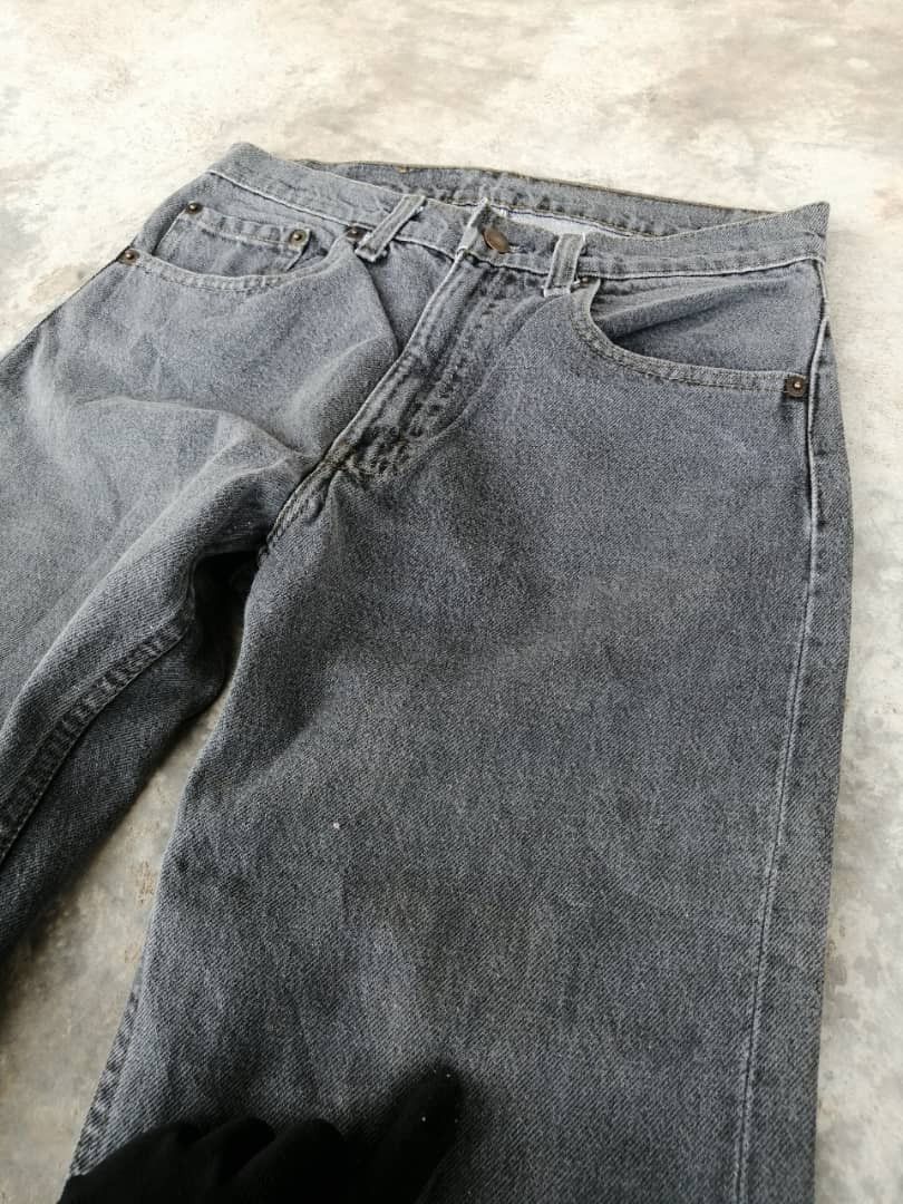 Levi's RARE🔥90's Light Black Wash Vintage Levi's 505 Jeans 29x30 Size US 29 - 5 Thumbnail