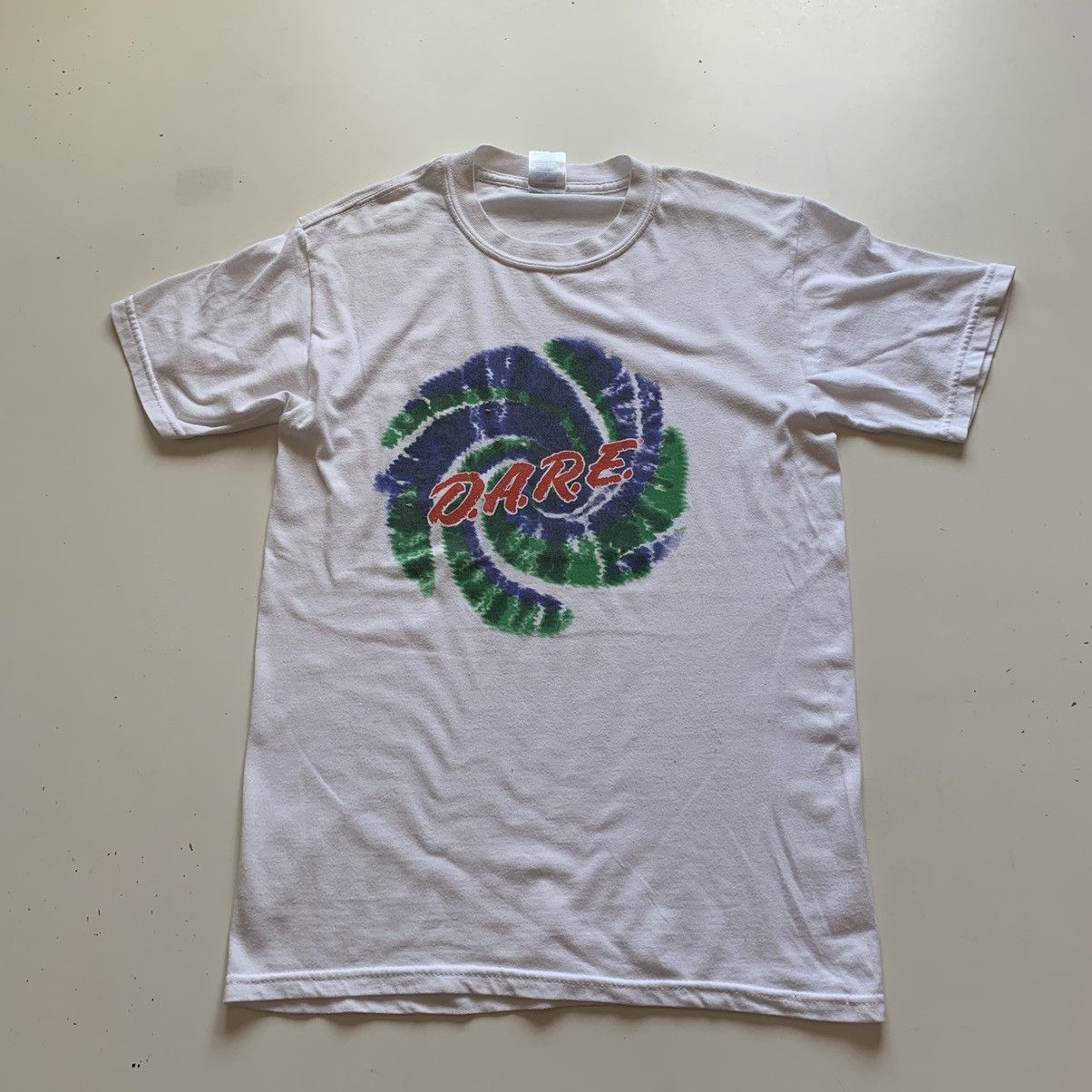 D.A.R.E Vintage 2000s DARE Art Graphic T Shirt Men's Small White Size US S / EU 44-46 / 1 - 1 Thumbnail