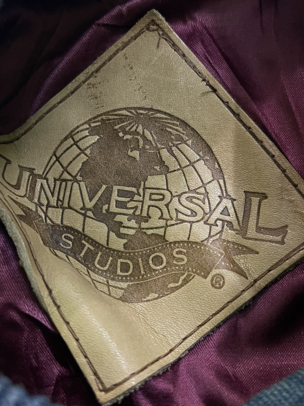 Other VINTAGE DISTRESSED UNIVERSAL PICTURES VARSITY JACKET Size US L / EU 52-54 / 3 - 11 Thumbnail