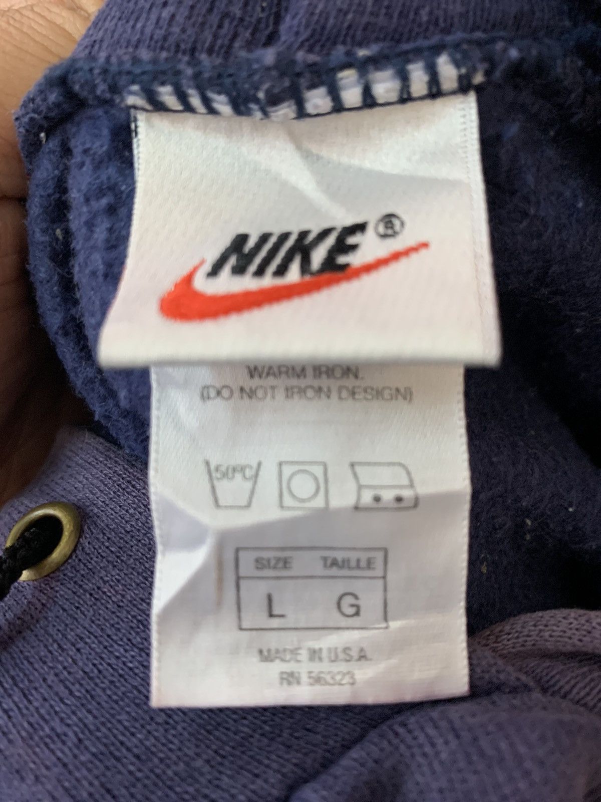 Nike Vintage Nike Small Swoosh Hoodie Made in USA Size US L / EU 52-54 / 3 - 4 Thumbnail