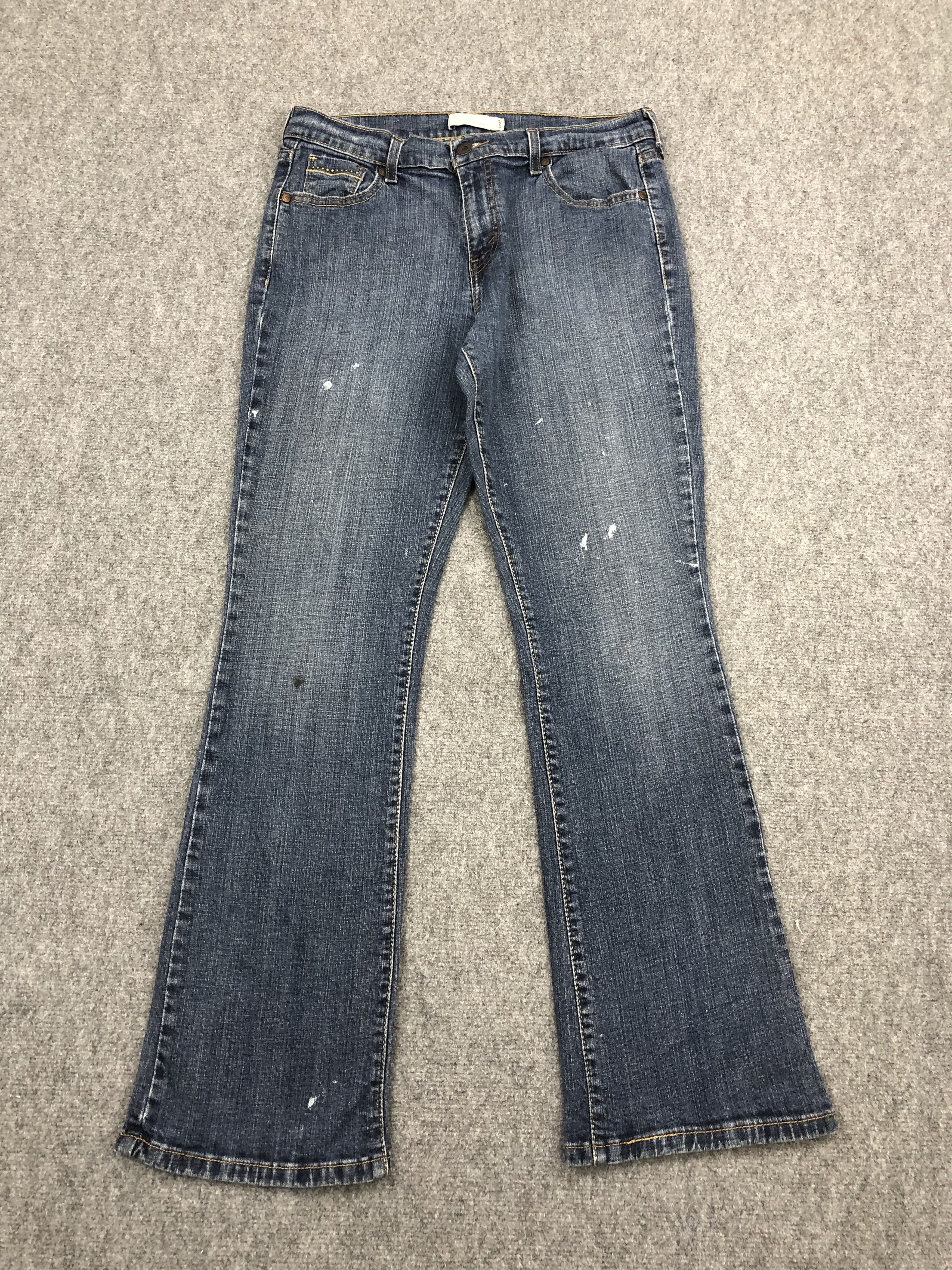 image of Levis 515 Flare Bootcut Jeans in Blue Denim, Men's (Size 32)