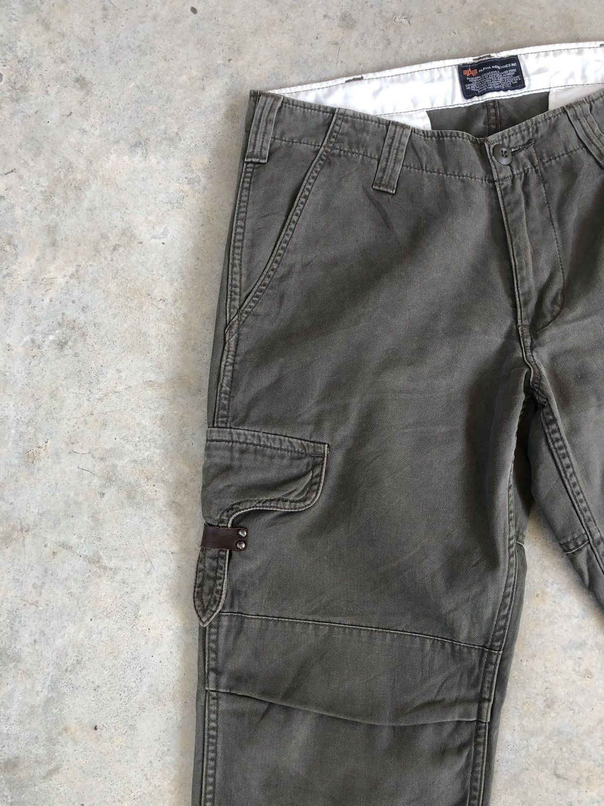 If Six Was Nine Alpha Industries Flare Pants Cargo Pants Multipocket Size US 33 - 4 Thumbnail